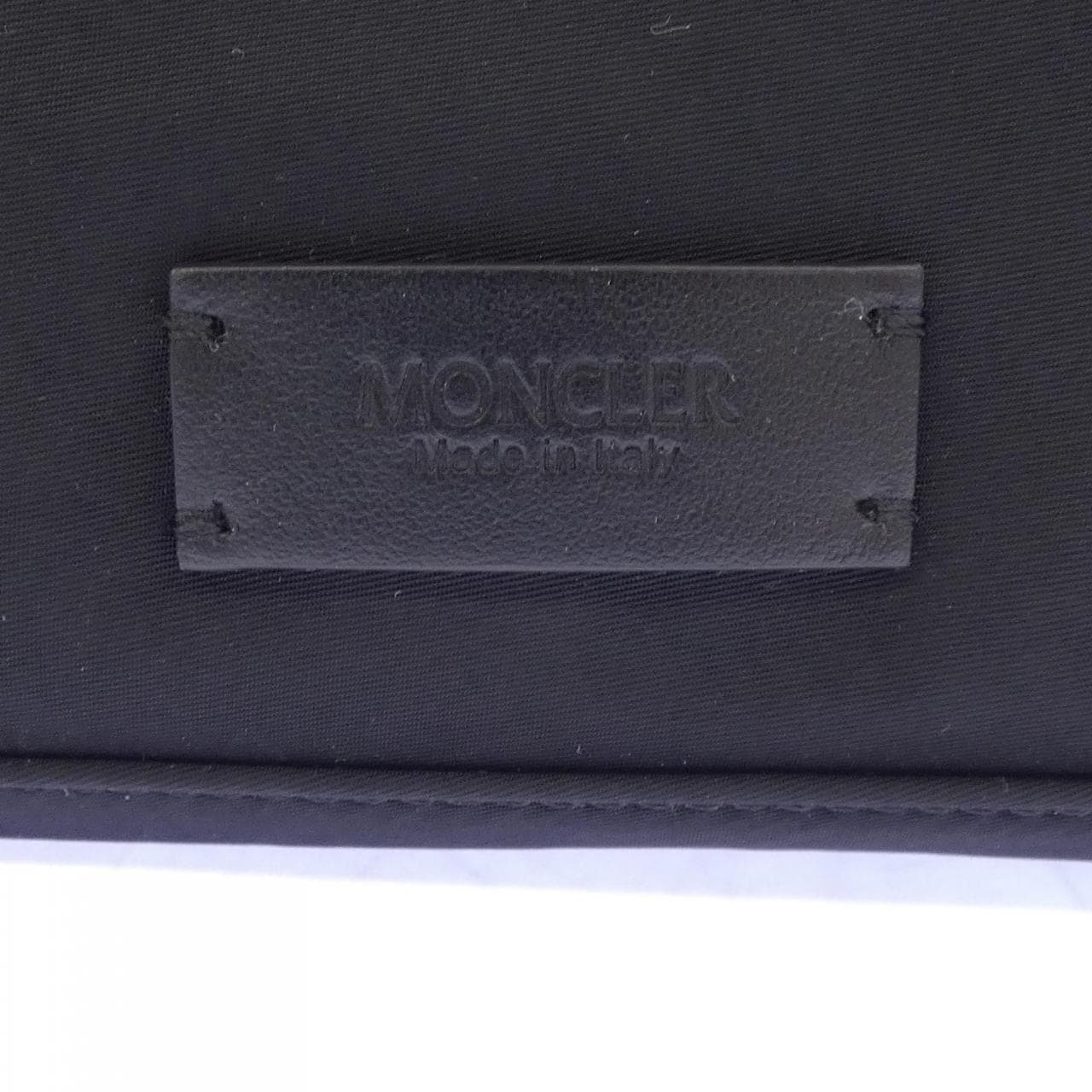 モンクレール MONCLER TRICK POUCH BAG