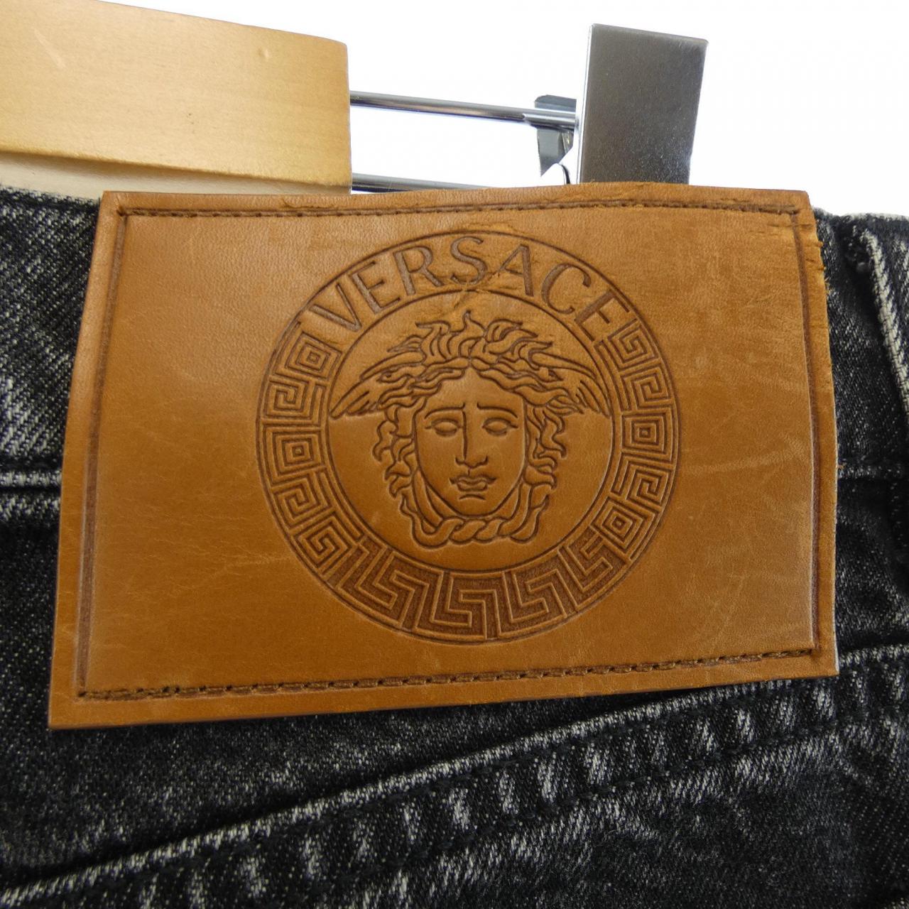 ヴェルサーチェ VERSACE A86010 ジーンズ