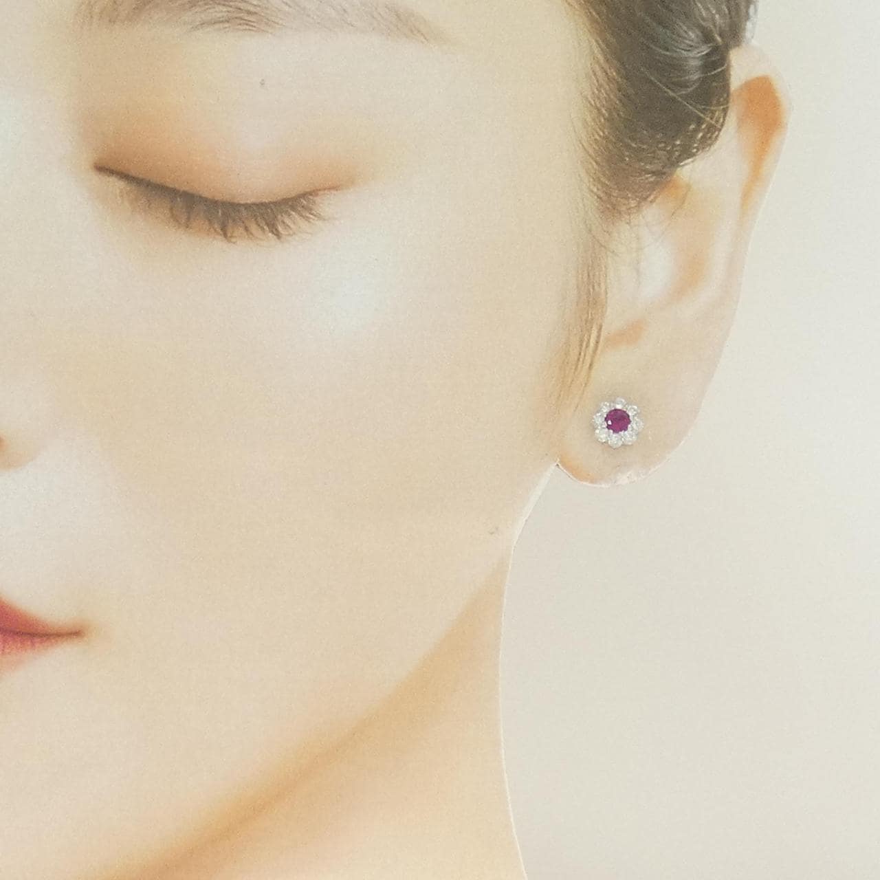 PT900 フラワー ルビー ピアス