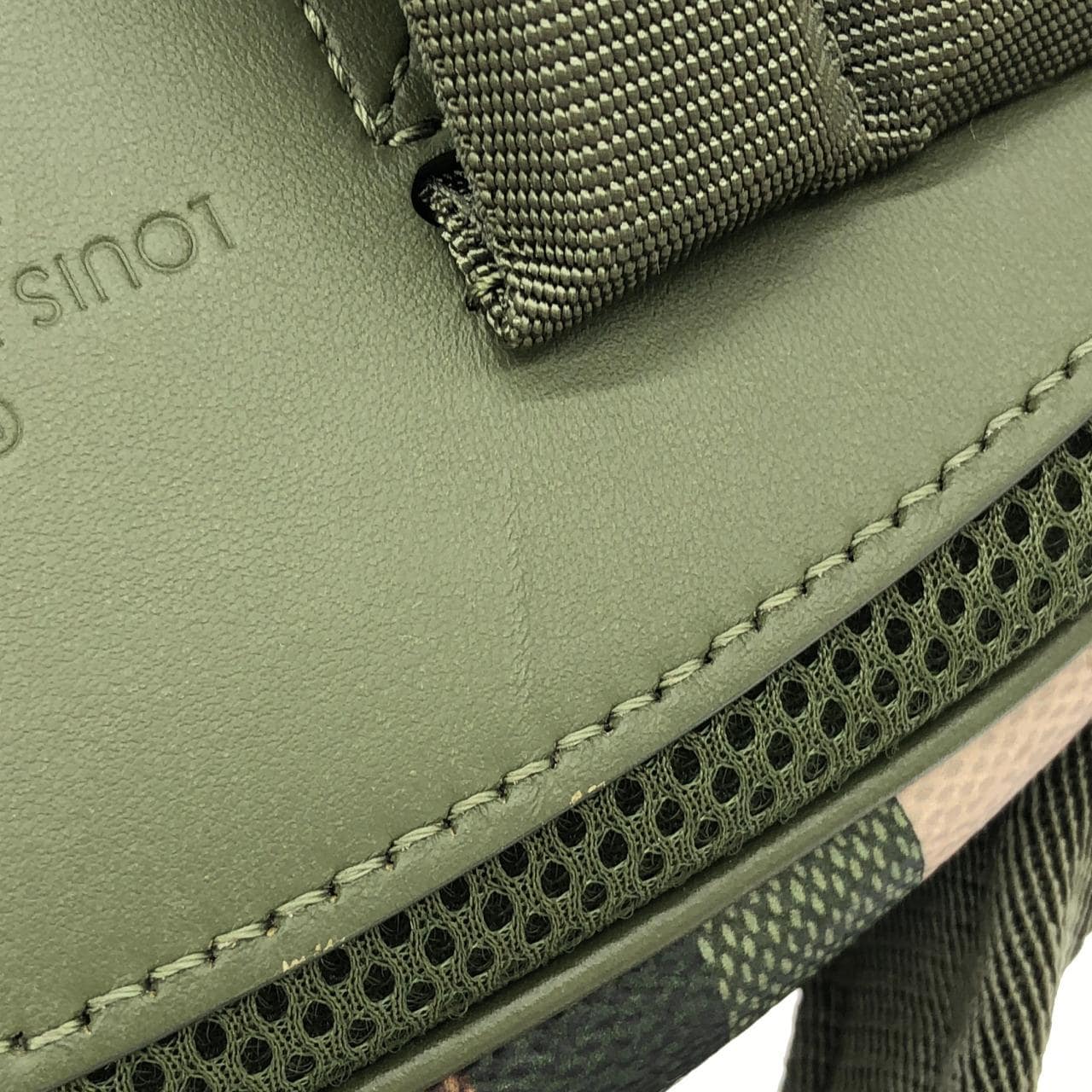 ルイヴィトン ダモフラージュ モーション バックパック M24445 リュックサック