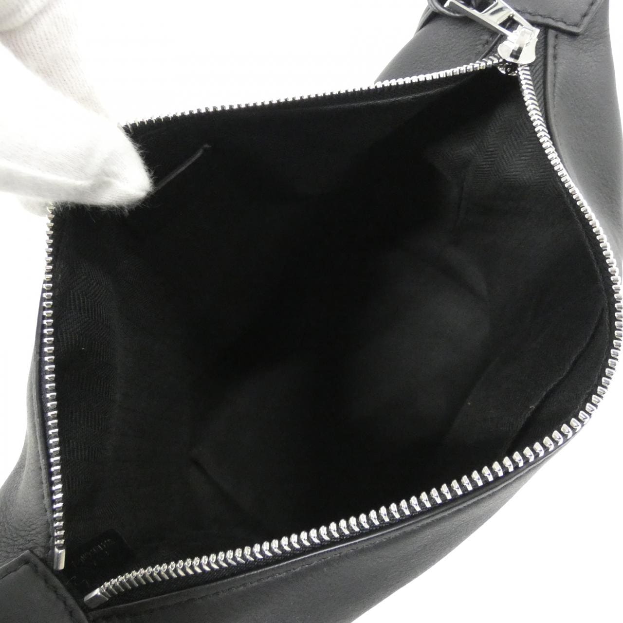 ロエベ キュービィ クロスボディ バッグ B906Q63X04 ショルダーバッグ