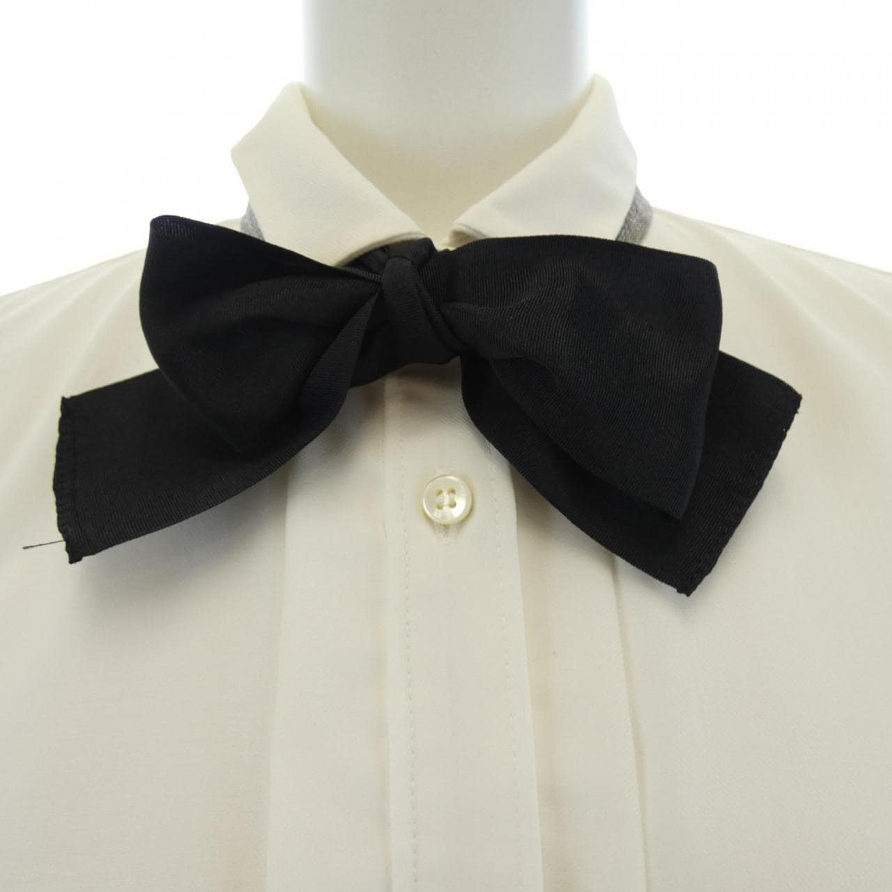 ブルネロクチネリ BRUNELLO CUCINELLI ベスト