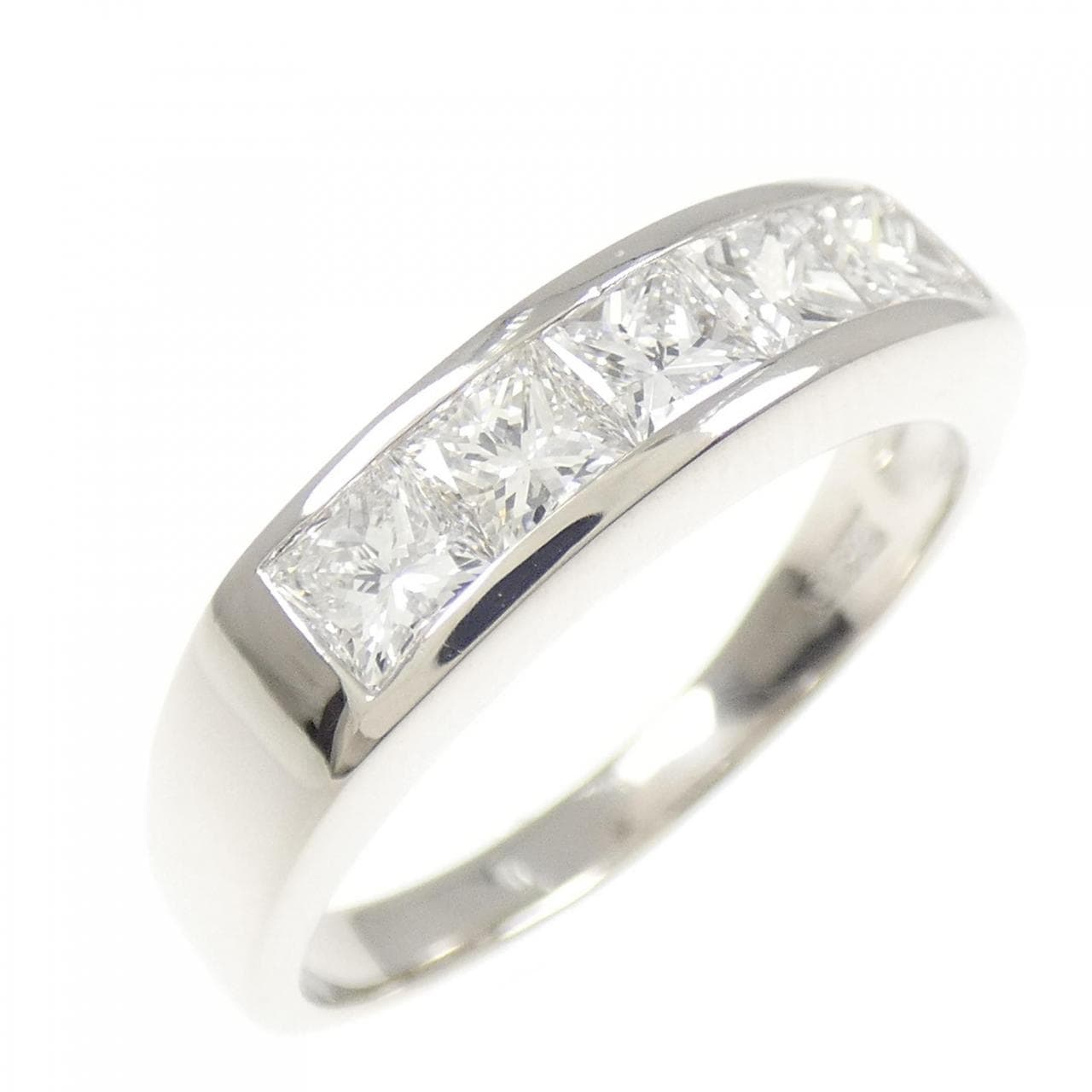 PT900 ダイヤモンド リング 1.00CT