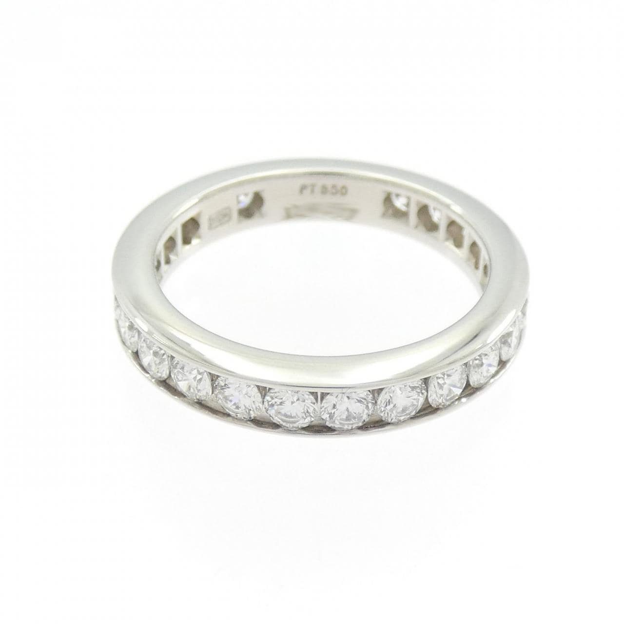 ハリーウィンストン ラウンドチャネルセット リング