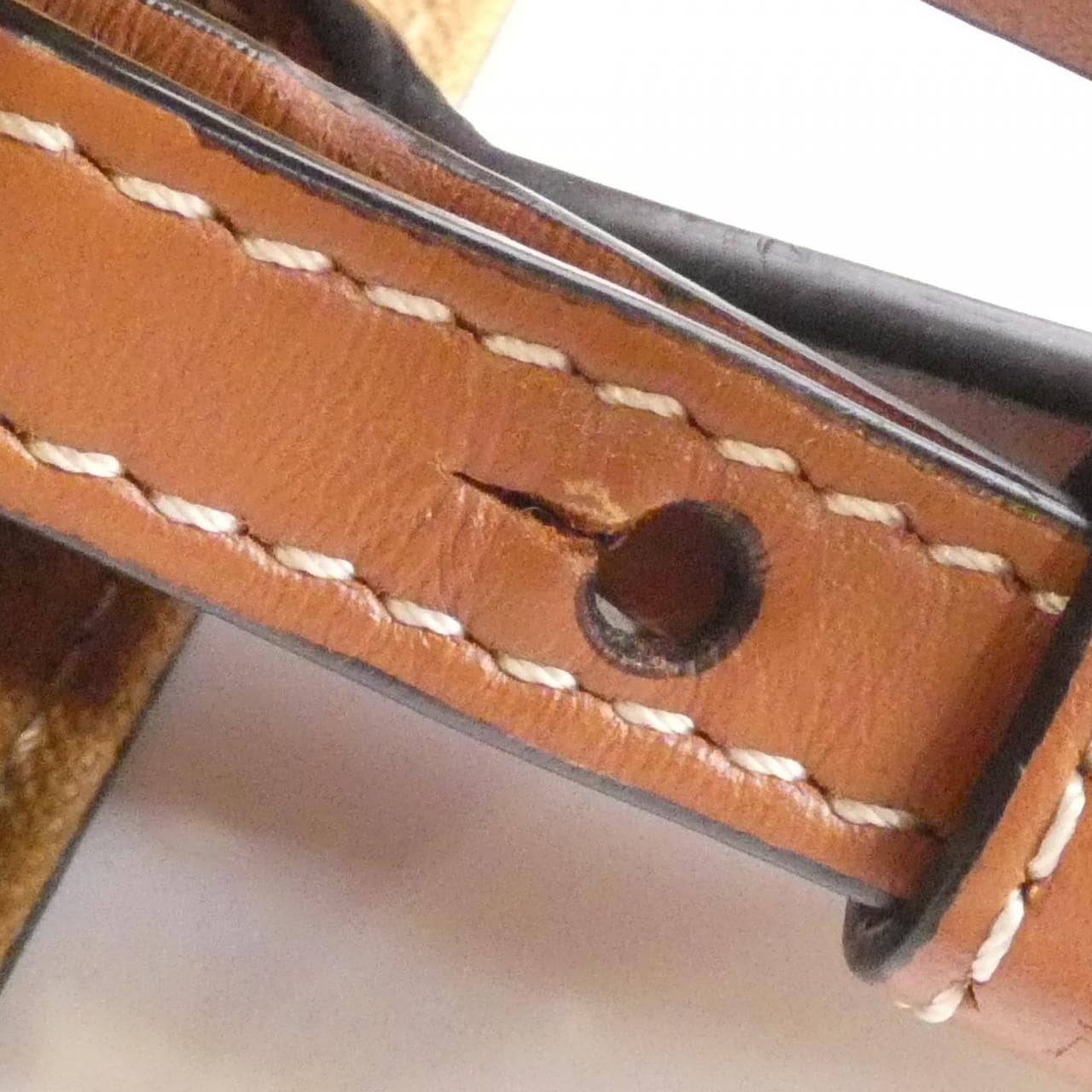 セリーヌ ミニ バーティカル カバ 194372BZK バッグ