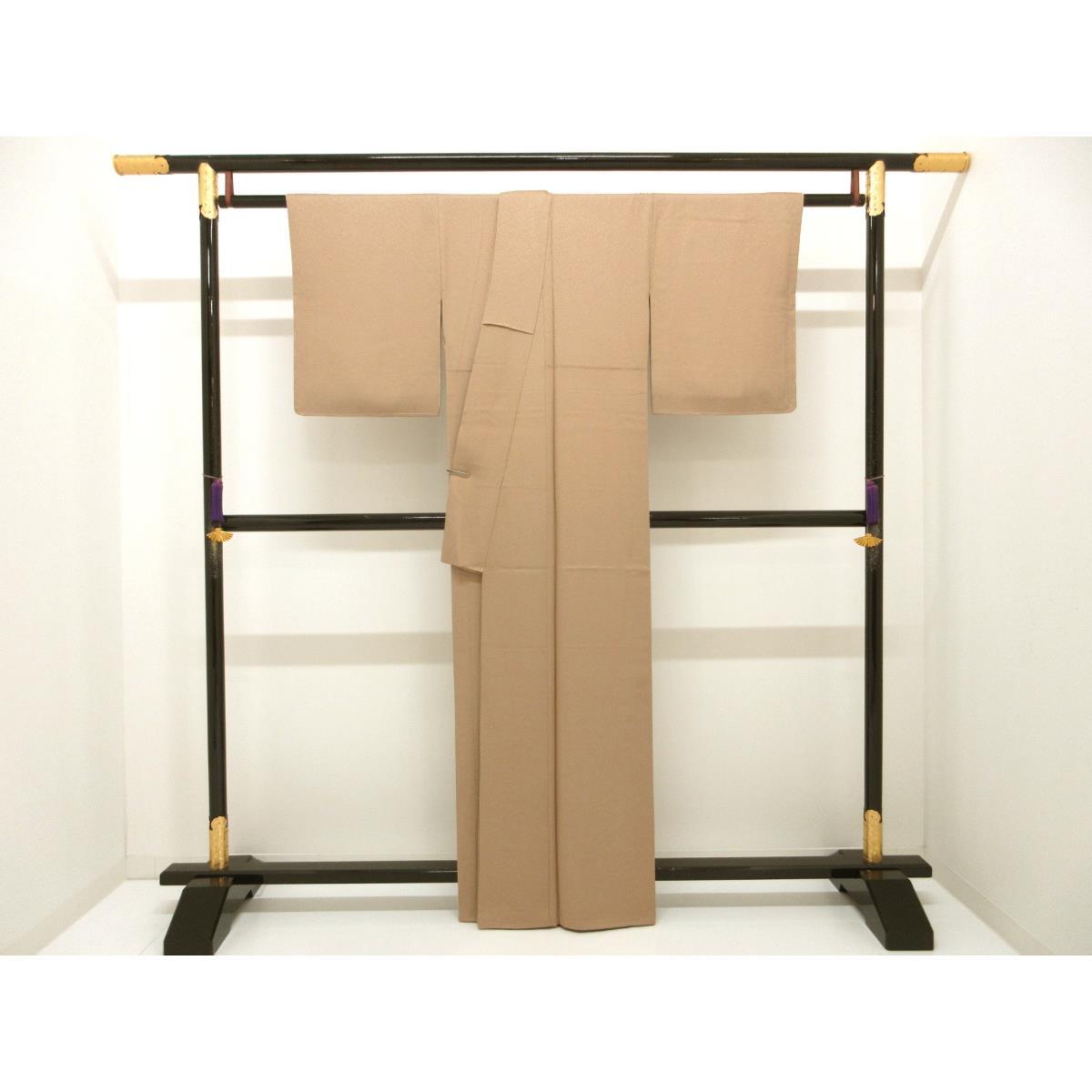 【未使用品】色無地　百貫達雄　右三ツ藤巴　裄丈Ｓ寸