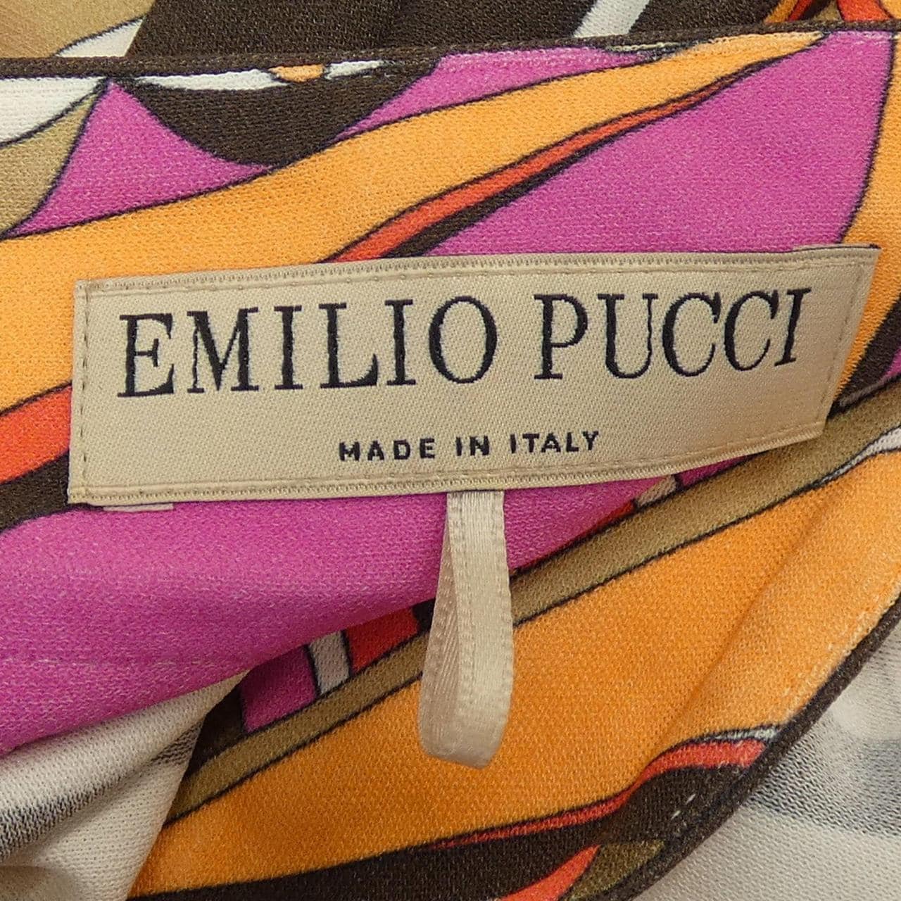 エミリオプッチ EMILIO PUCCI 51RM36 トップス
