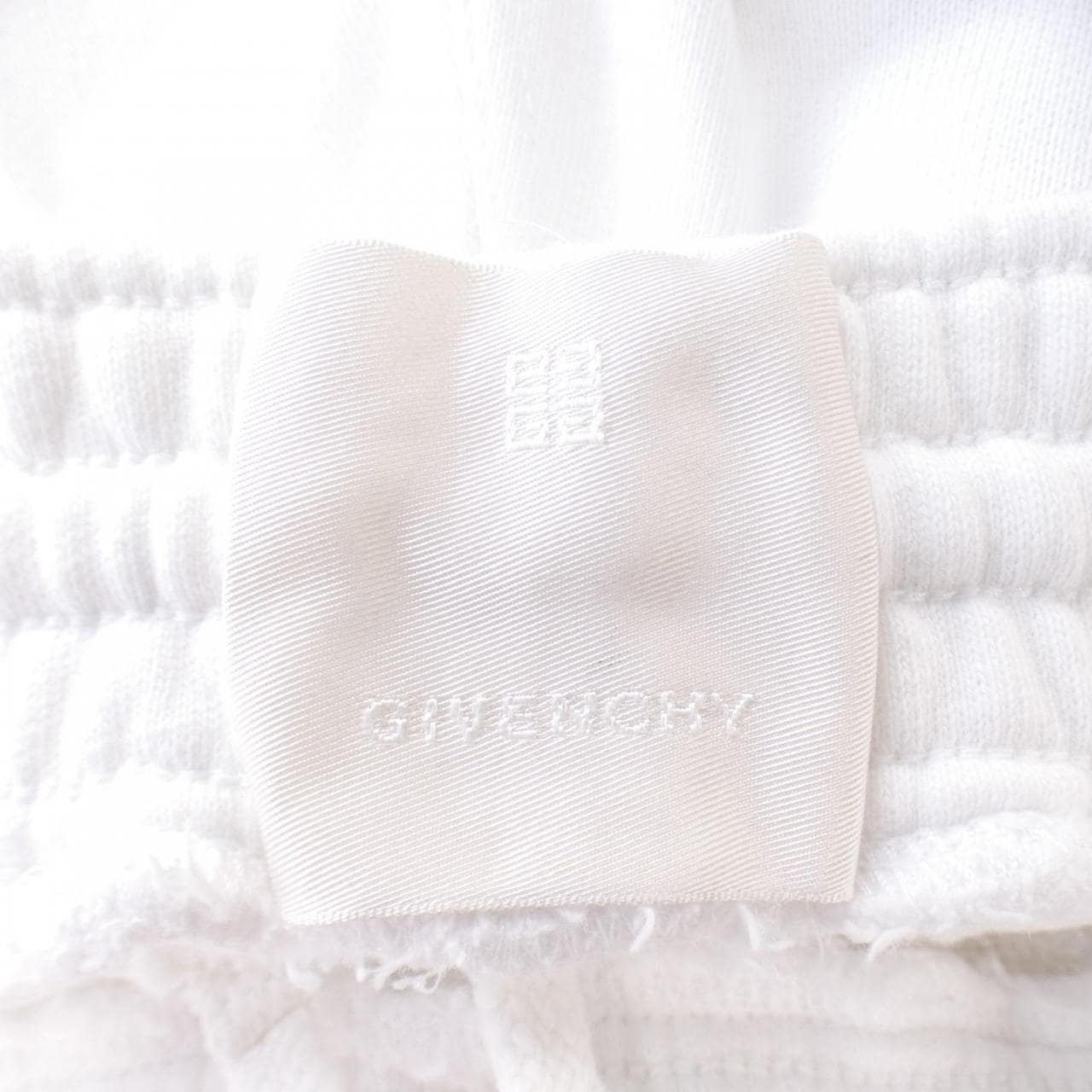 GIVENCHY短褲