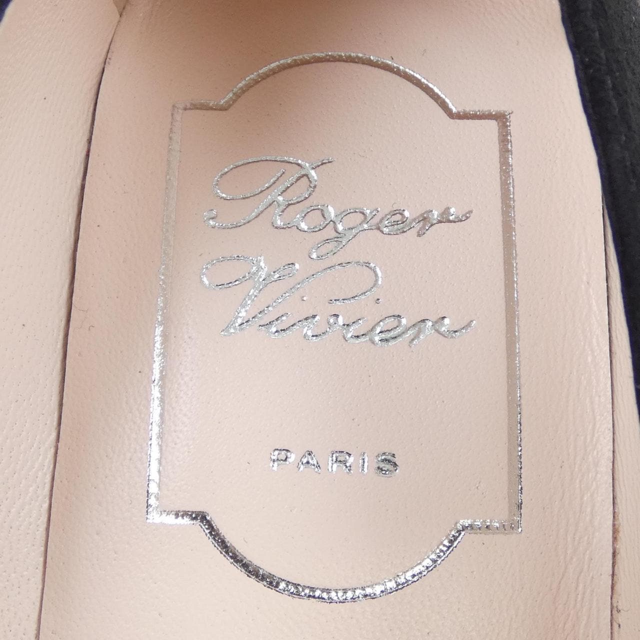 ROGER VIVIER VIVIER 泵