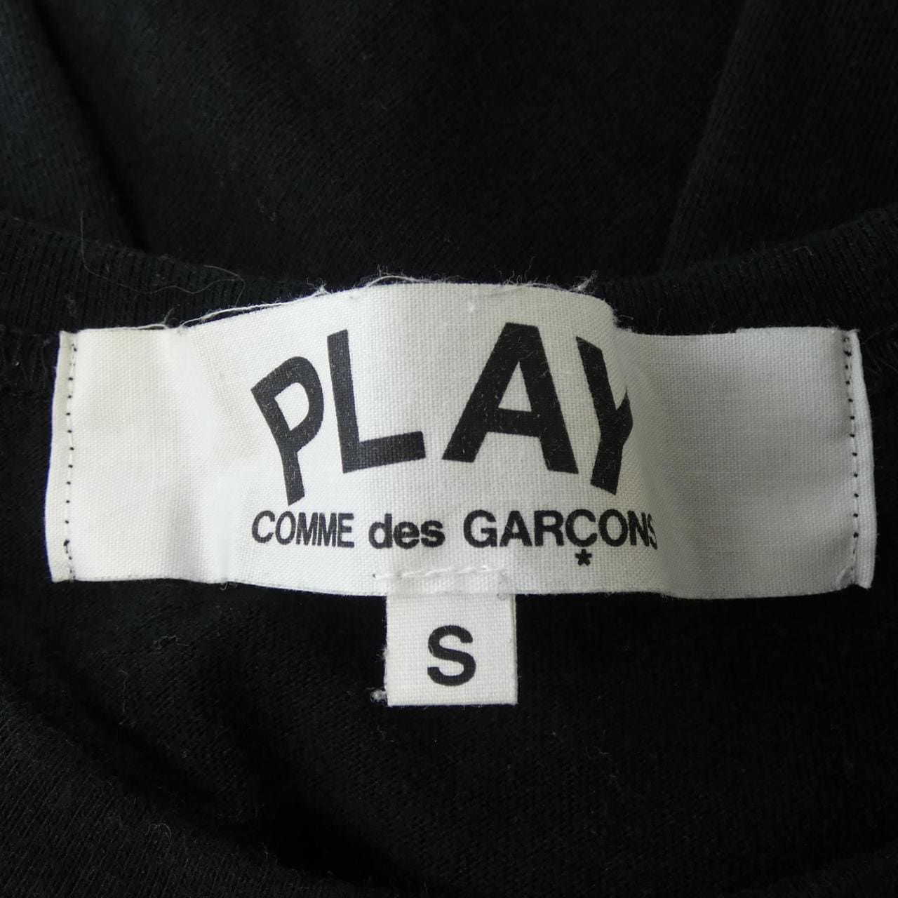 プレイコムデギャルソン PLAY COMME des GARCONS AZ-T216 Tシャツ