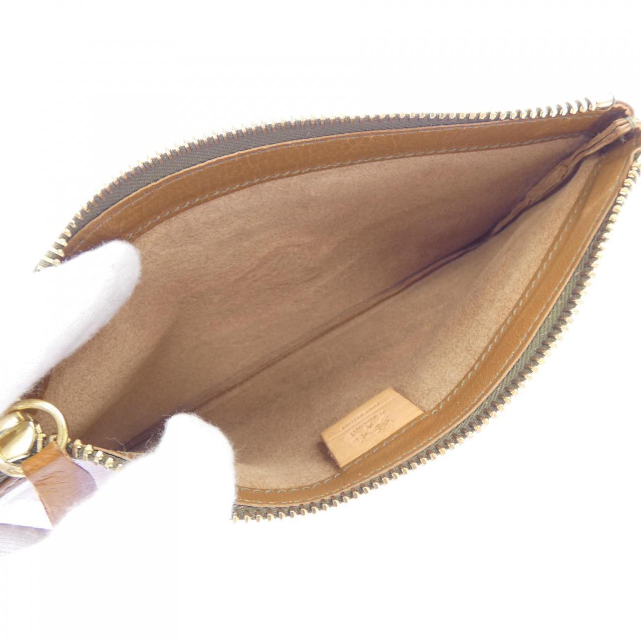 イルビゾンテ IL BISONTE POUCH