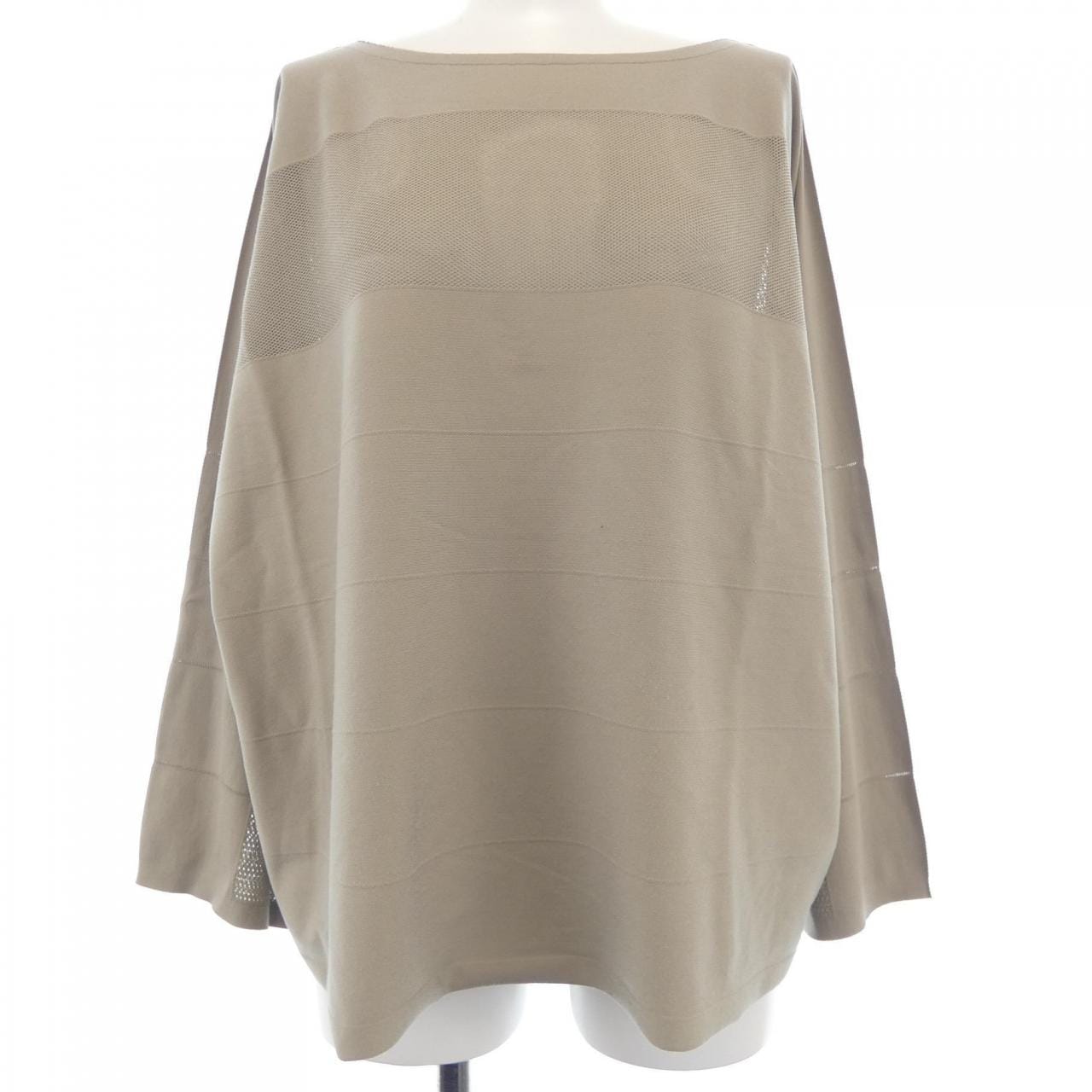百褶PLEATS PLEASE上衣