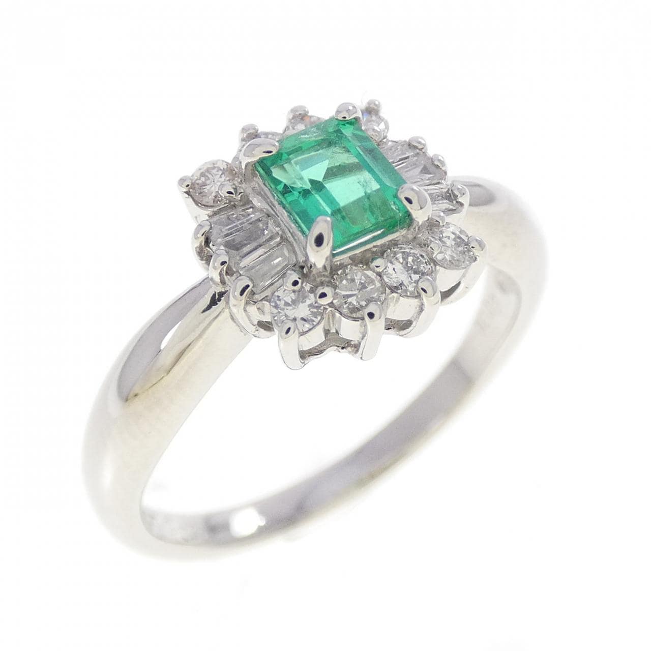 PT900 エメラルド リング 0.31CT