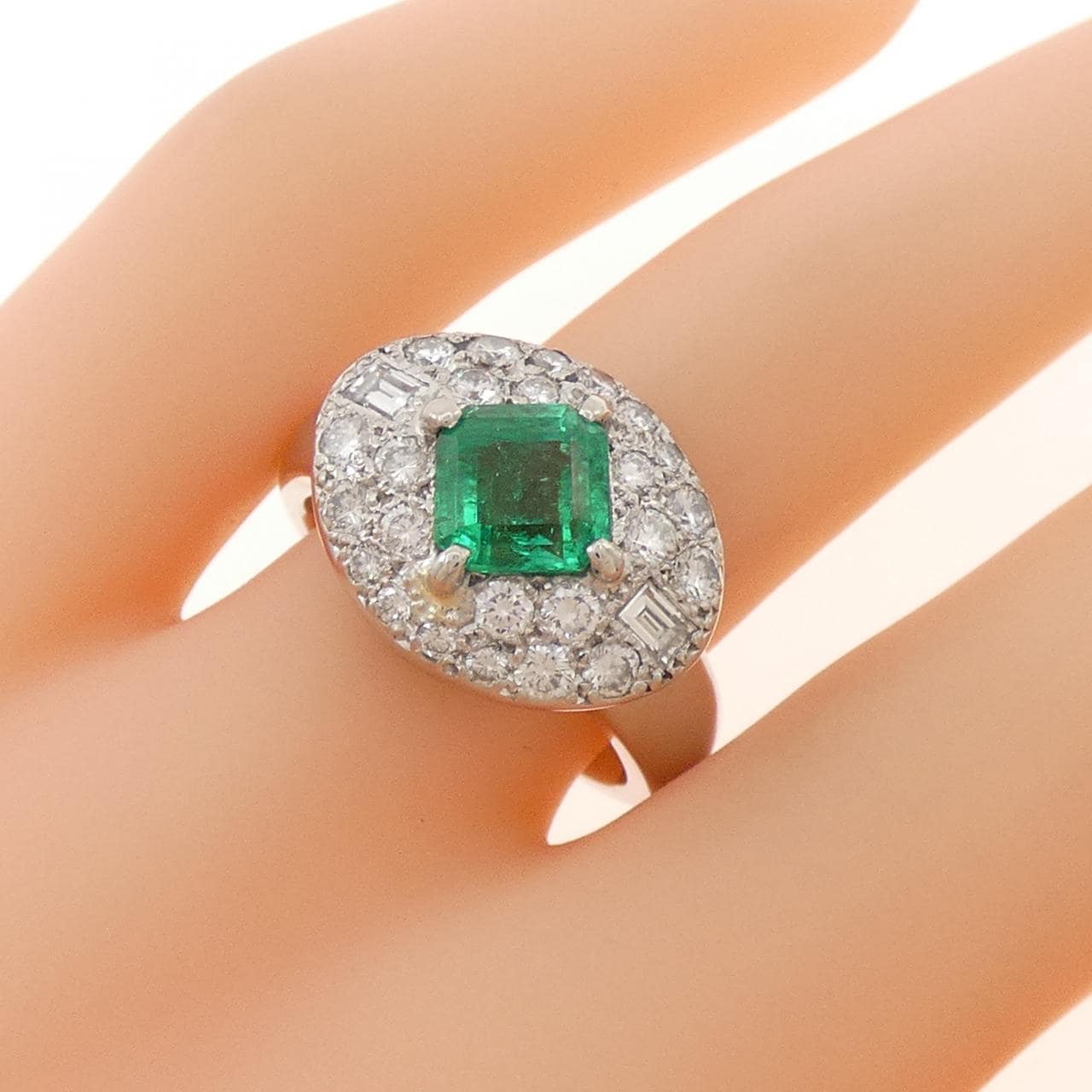 PT900 エメラルド リング 1.40CT