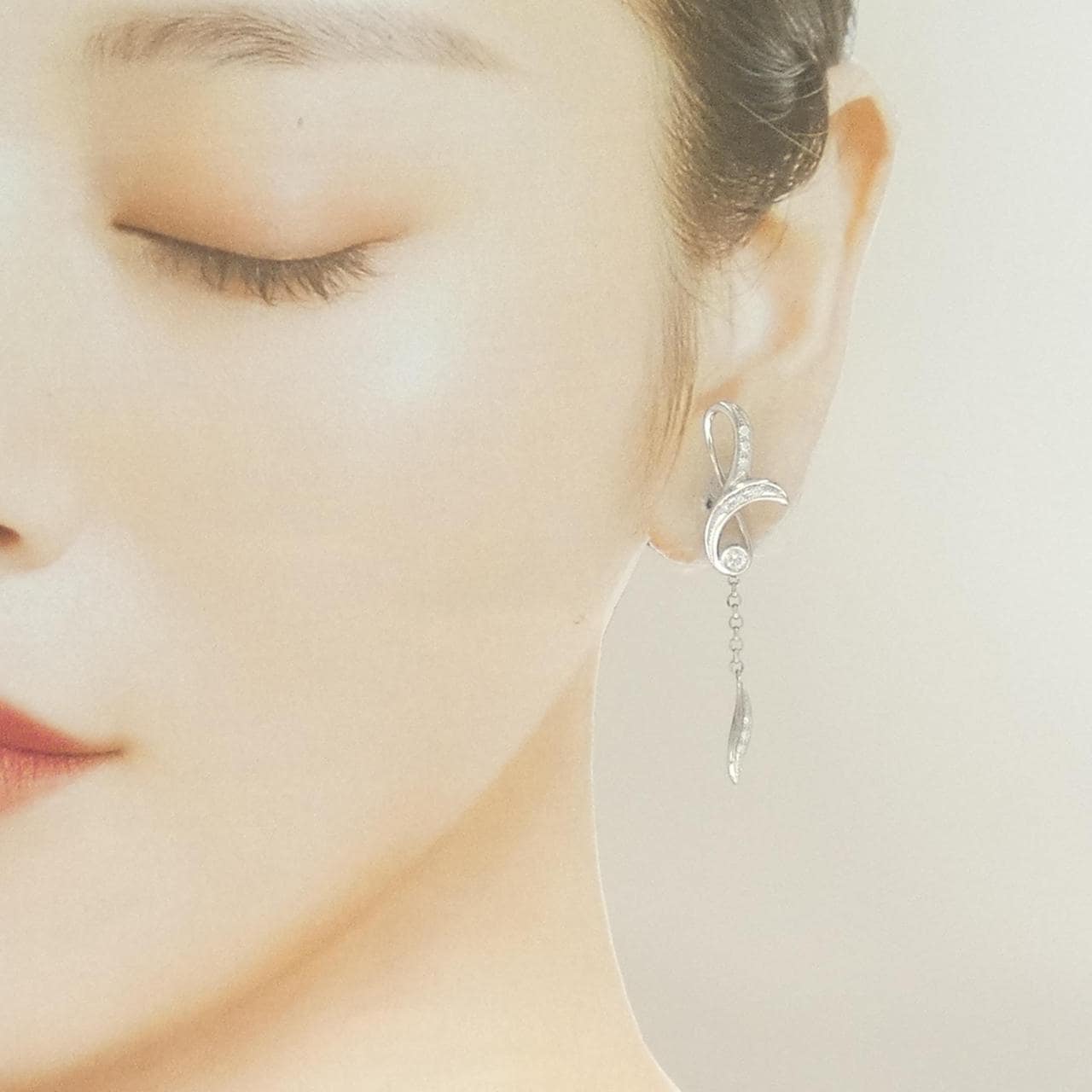 K18WG ダイヤモンド イヤリング 0.30CT