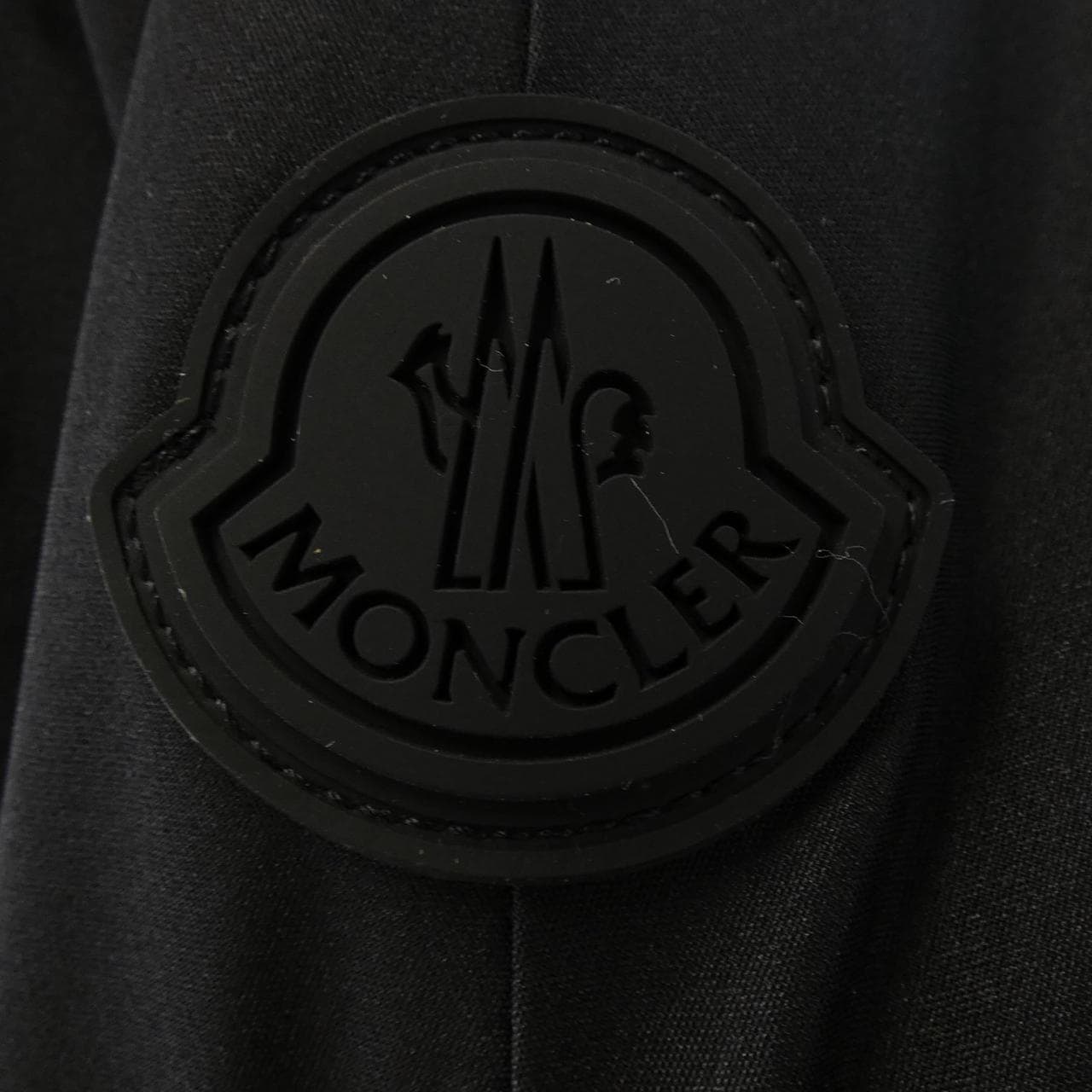 MONCLER蒙克勒羽绒服