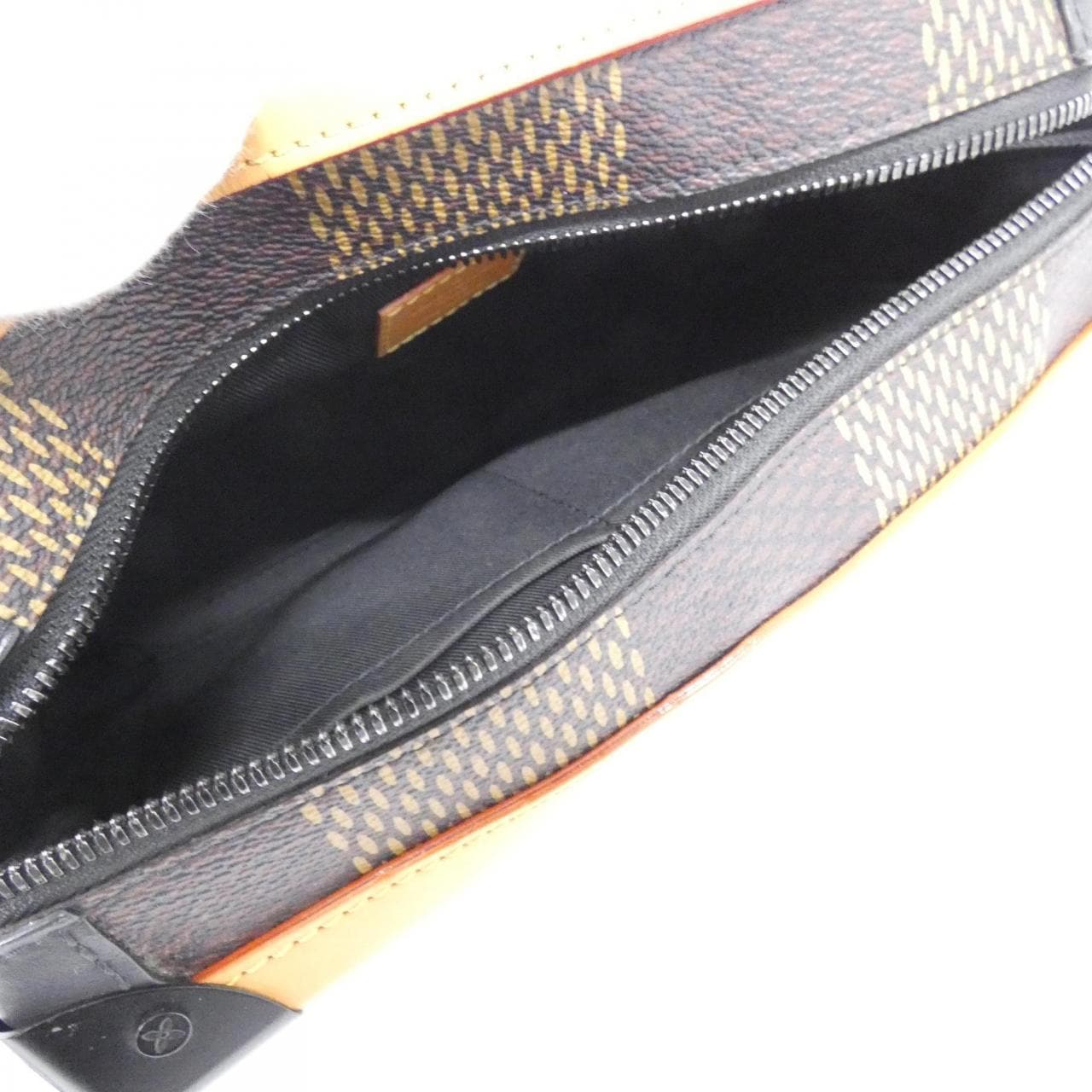 ルイヴィトン ダミエ ジャイアント(LVスクエアード) ソフトトランク N40381 ショルダーバッグ