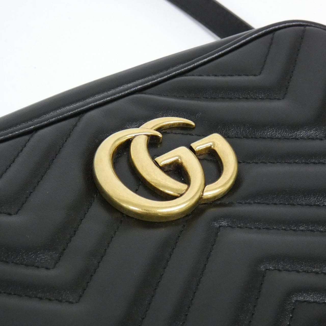 グッチ GG MARMONT 447632 DTD1T ショルダーバッグ