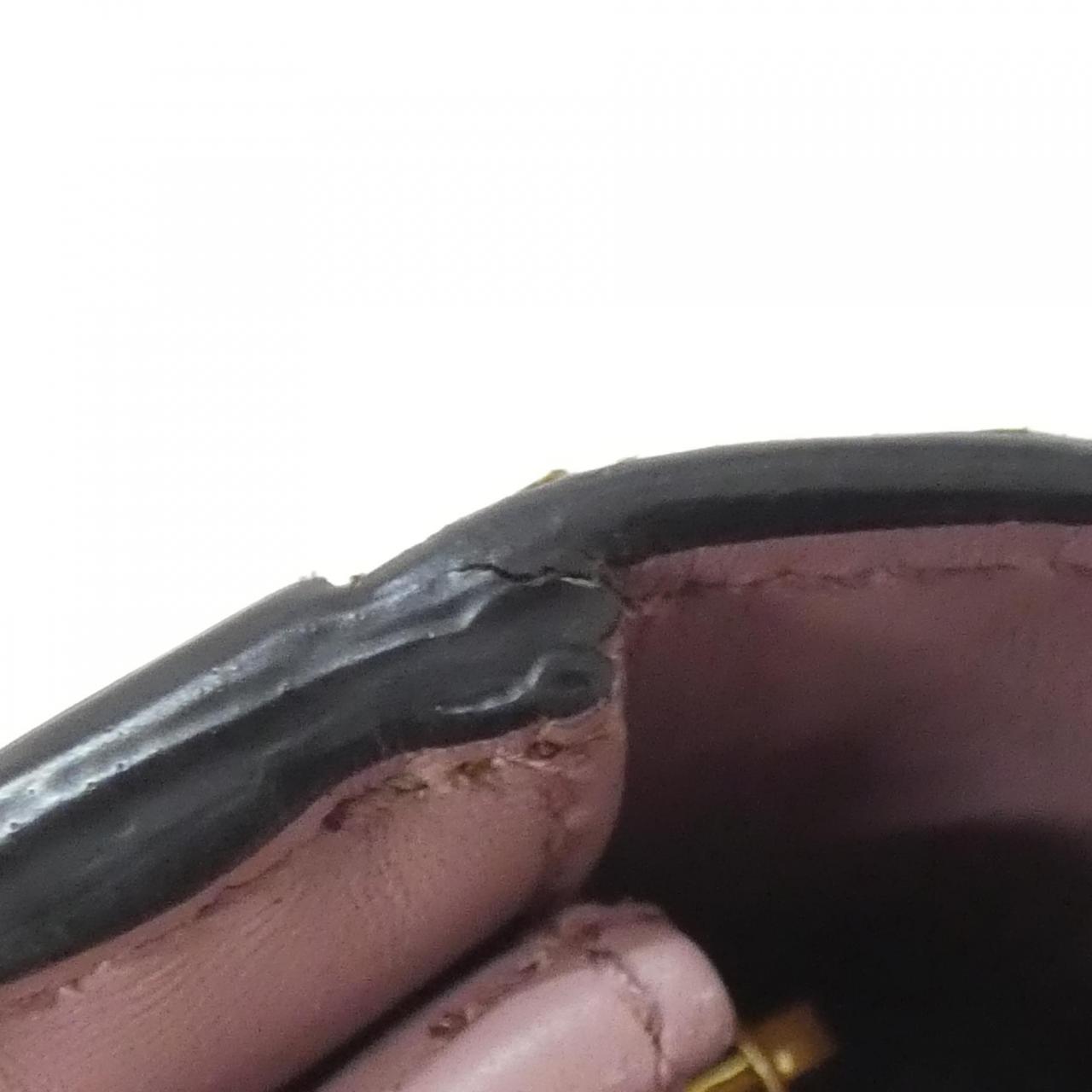 グッチ 410100 EE0CG 財布