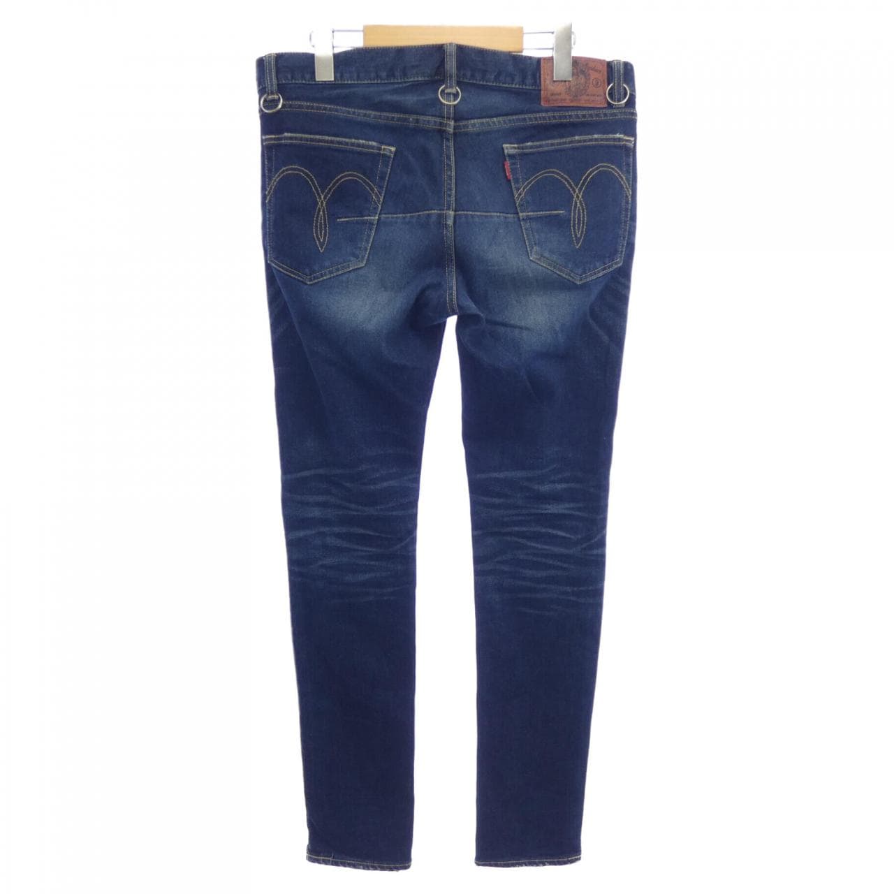 グラム GLAMB ジーンズ