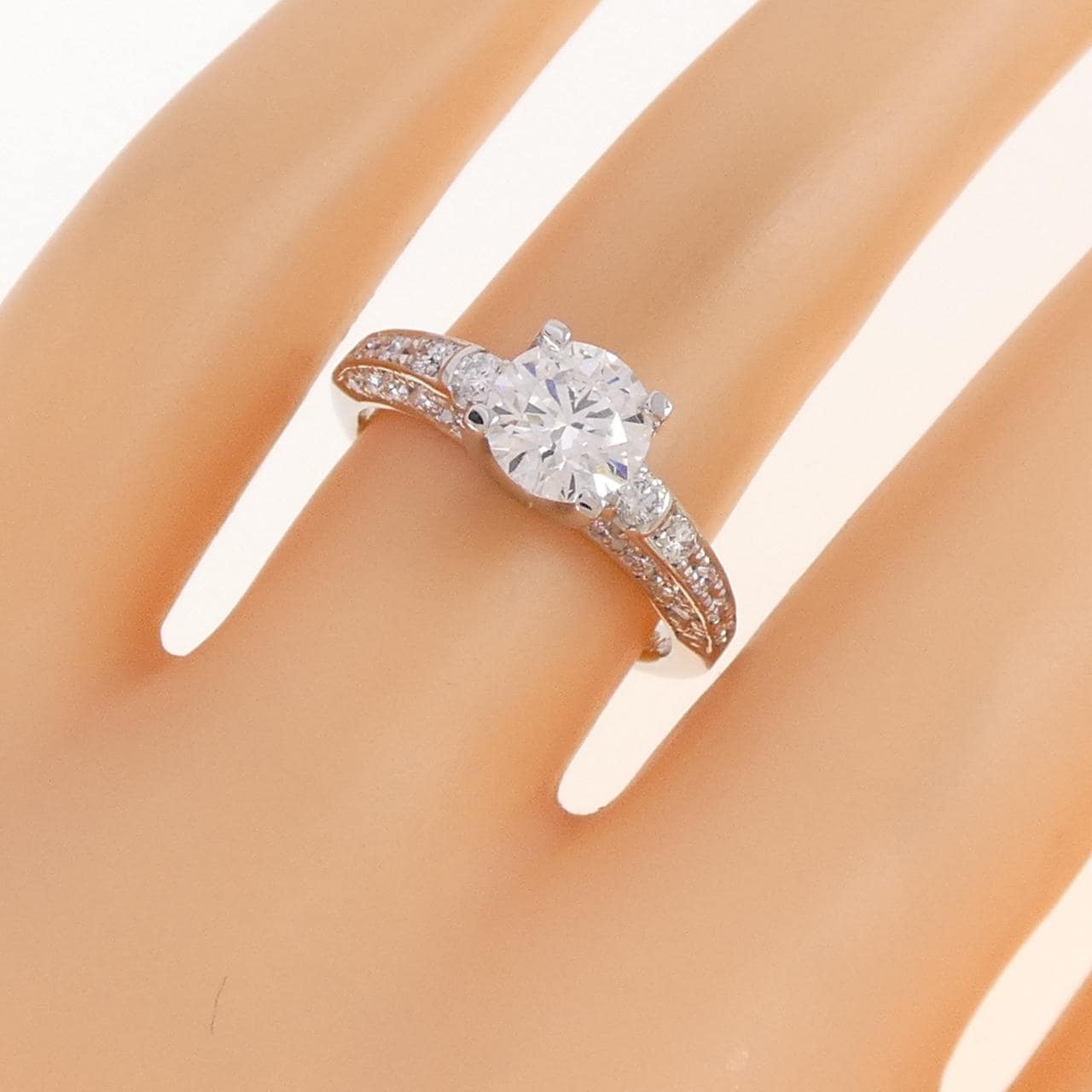 PT900 ダイヤモンド リング 1.000CT J SI1 VG