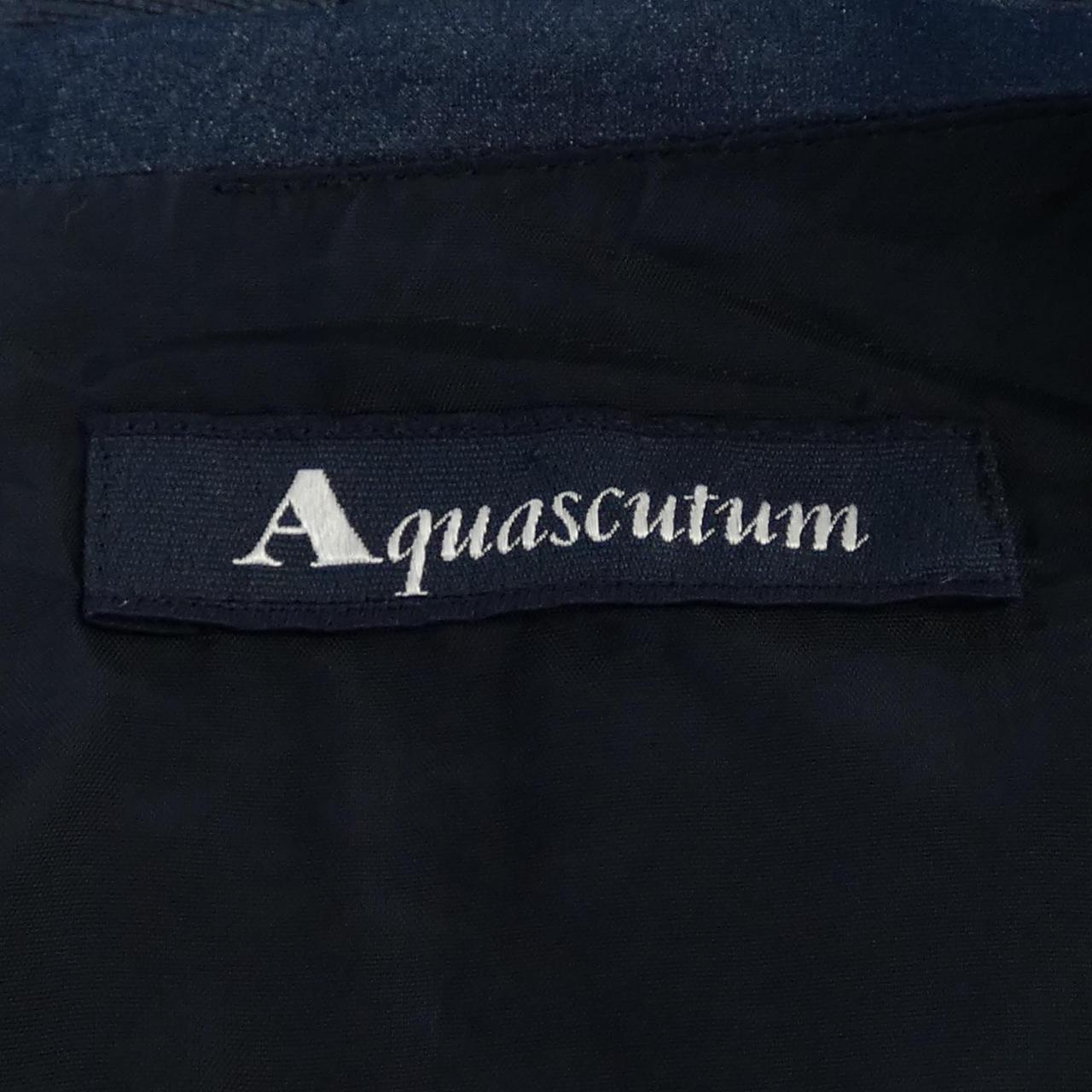 アクアスキュータム Aquascutum ワンピース
