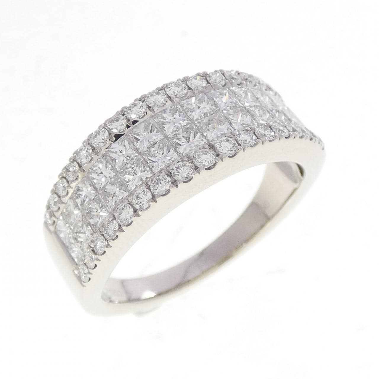 ジーエスティービー ダイヤモンド リング 1.50CT