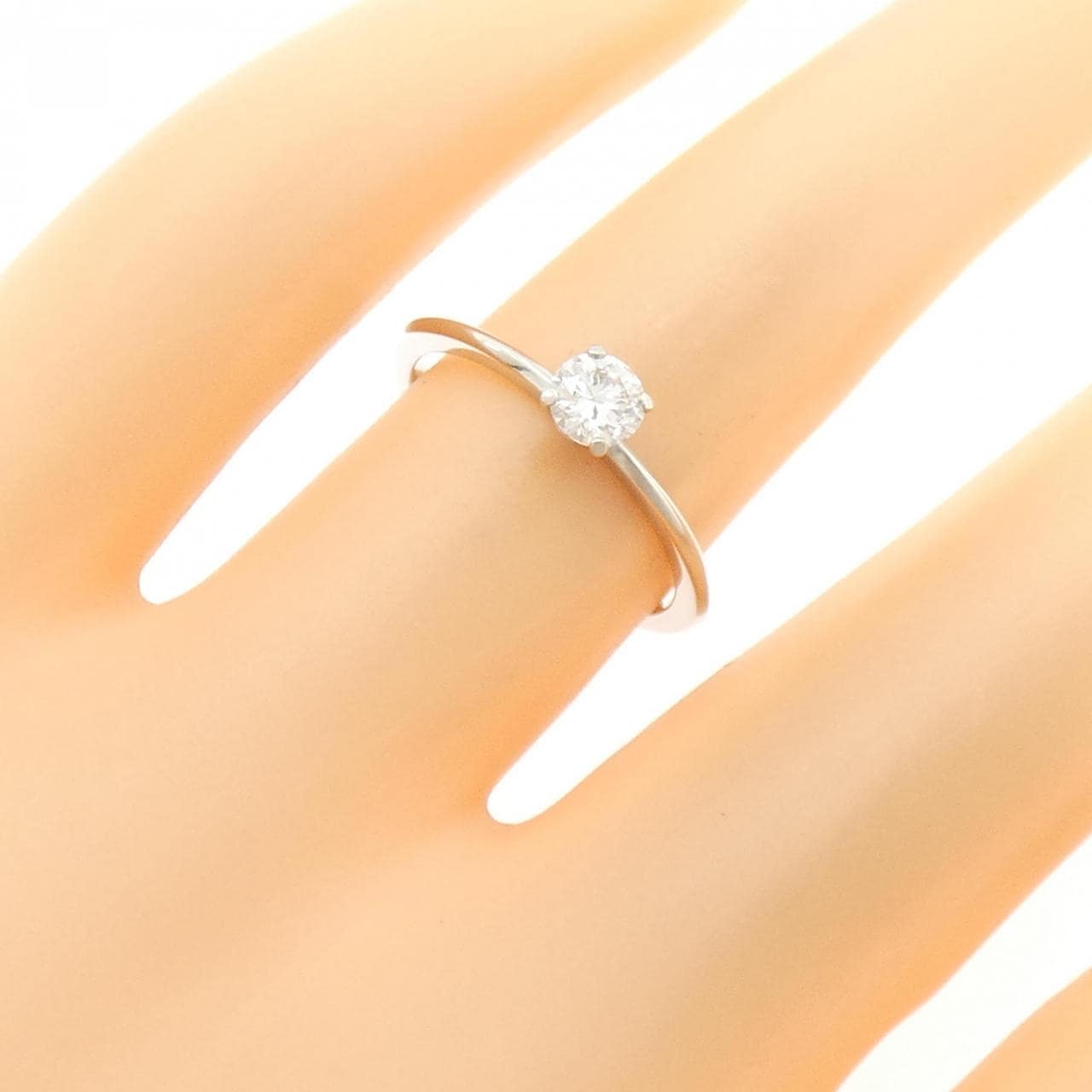 ティファニー トゥルー リング 0.25CT