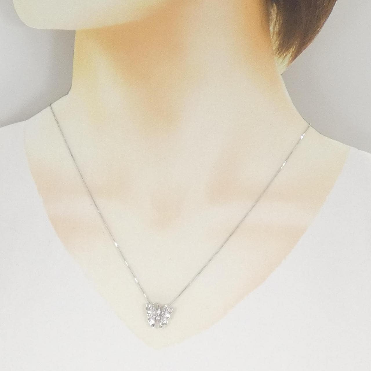 K18WG バタフライ ダイヤモンド ネックレス 0.27CT