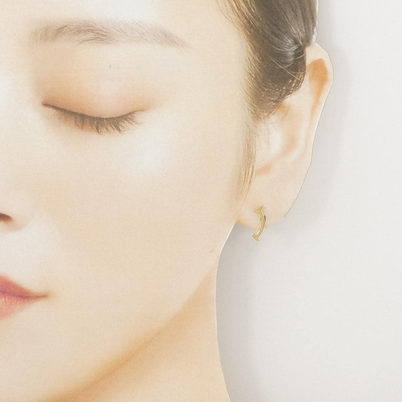 ティファニー Tスマイル ピアス