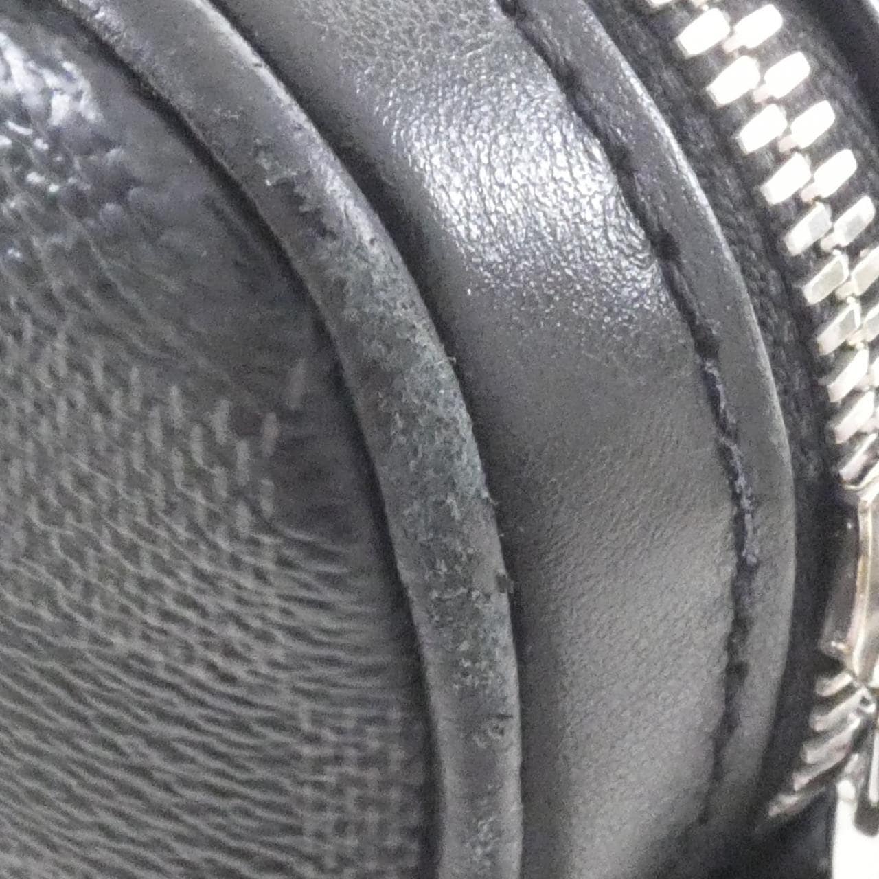 ルイヴィトン ダミエ グラフィット トロカデロ メッセンジャー PM N40087 ショルダーバッグ