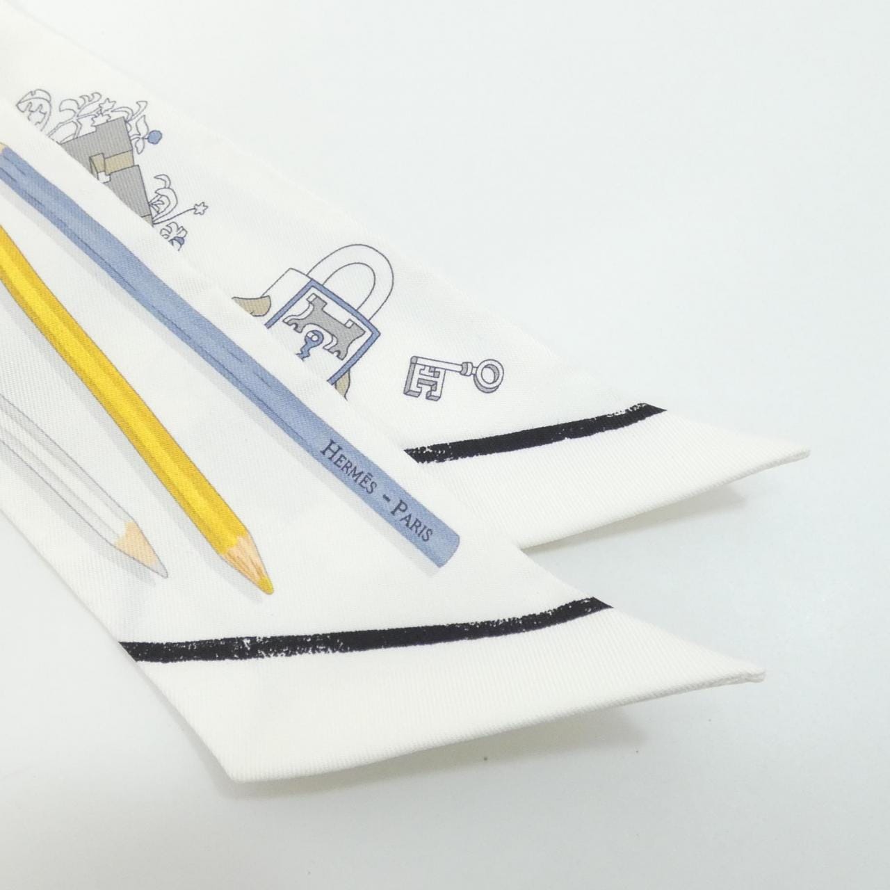 エルメス A VOS CRAYONS ET CARRE ツイリー 064221S スカーフ