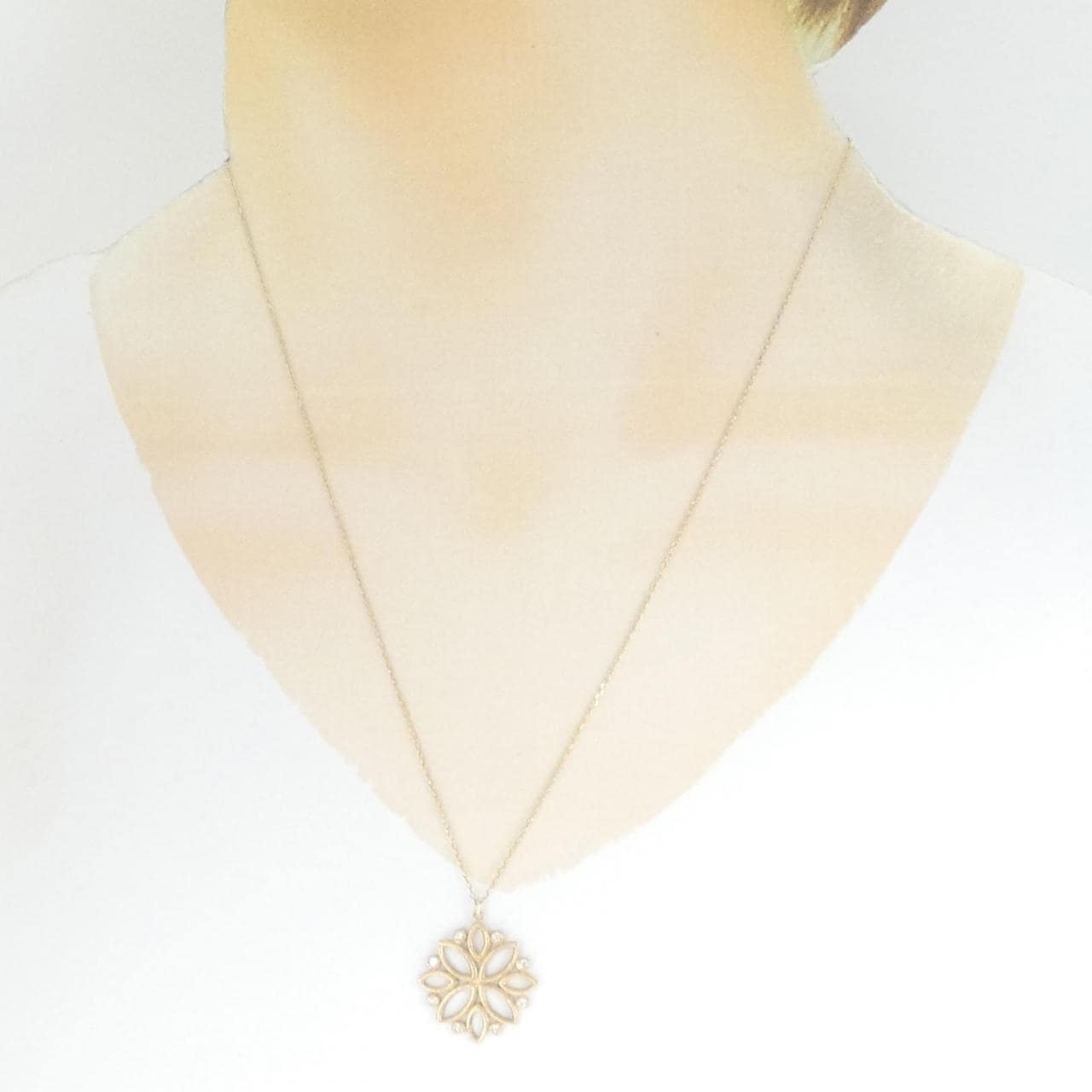 COCOSHNIK Diamond necklace