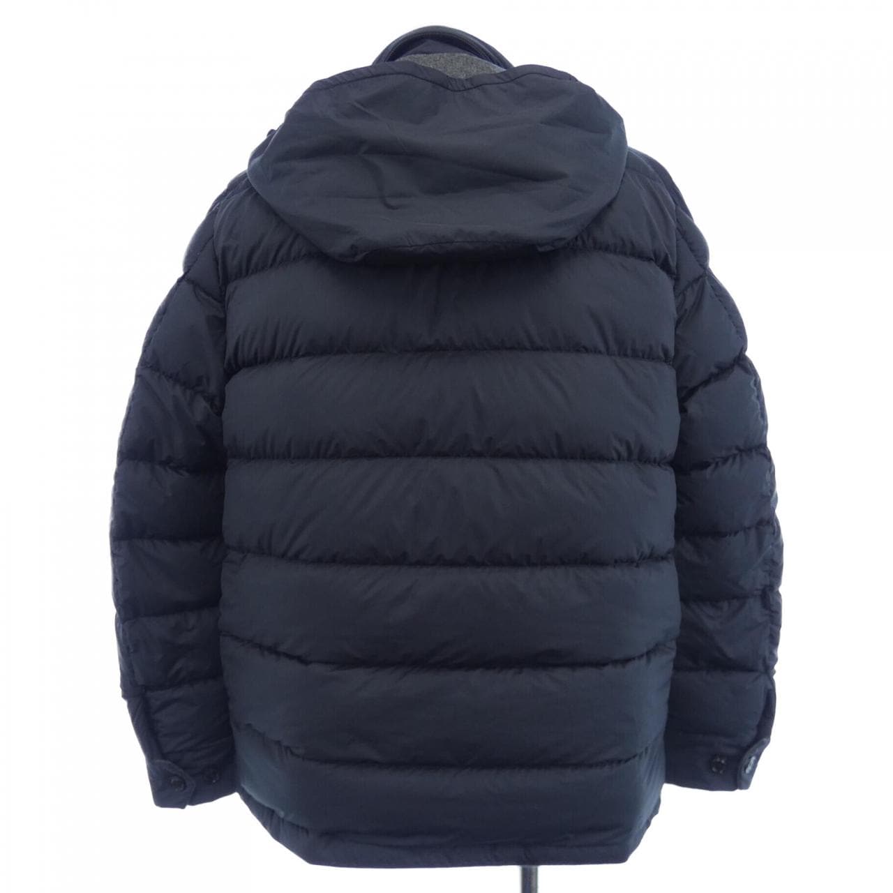モンクレール MONCLER QUEYRAS ダウンジャケット