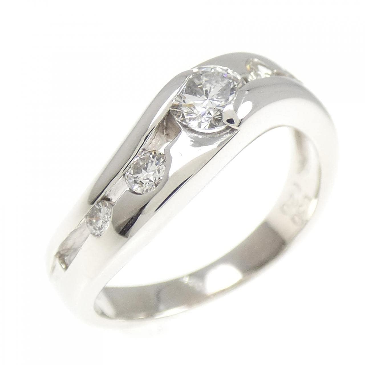 PT900 ダイヤモンド リング 0.30CT