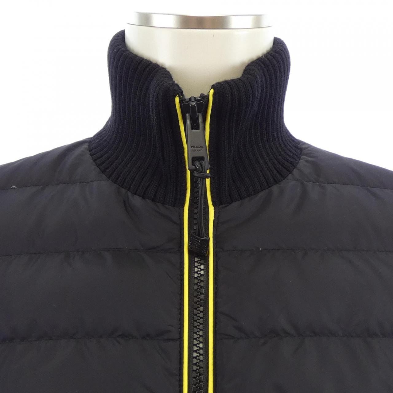 プラダ PRADA SGN600 S181 Q04 ダウンジャケット