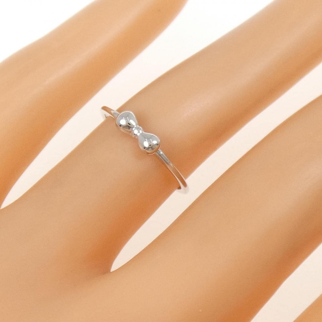 K18WG蝴蝶结戒指