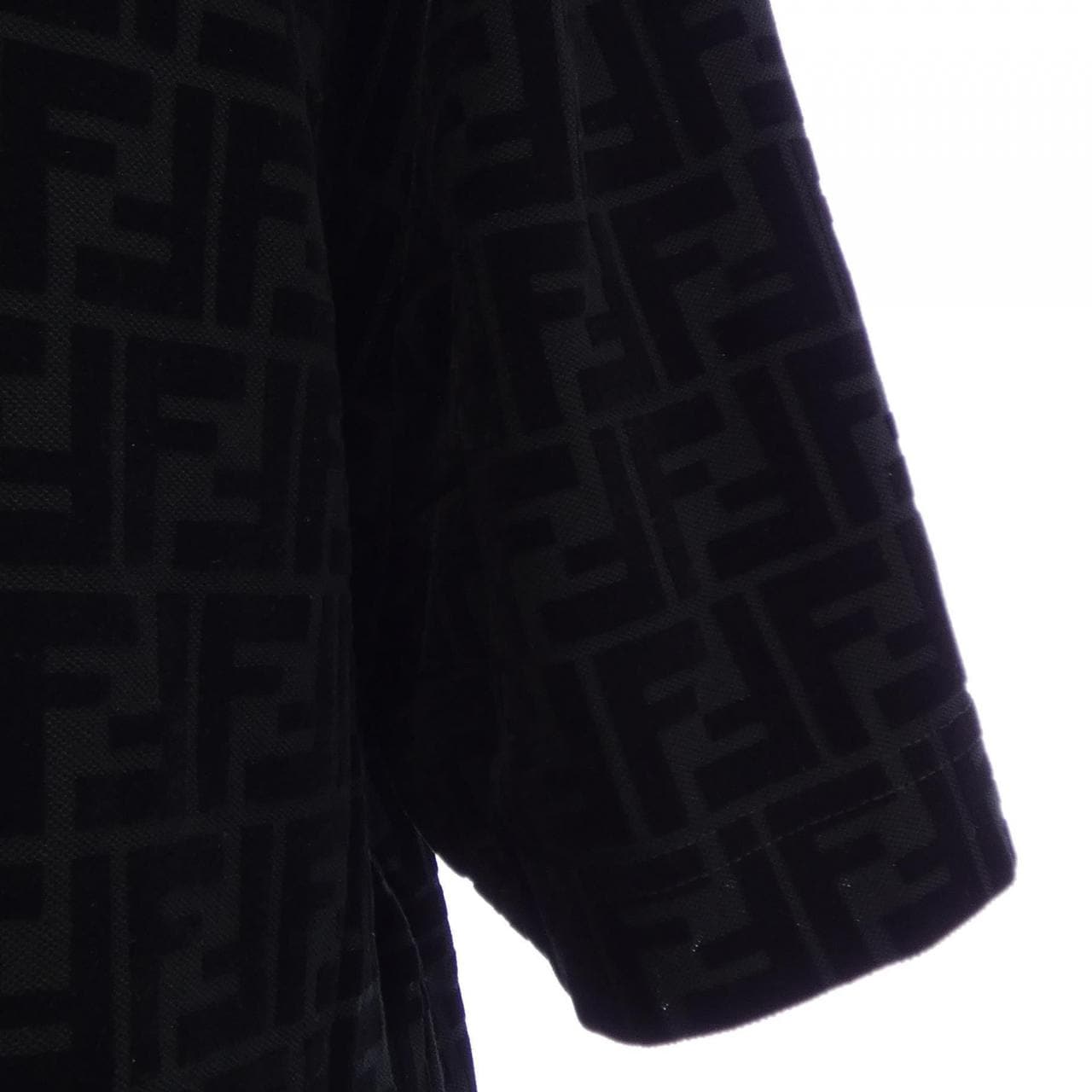 フェンディ FENDI FFモチーフ FY0936 A7D5 Tシャツ
