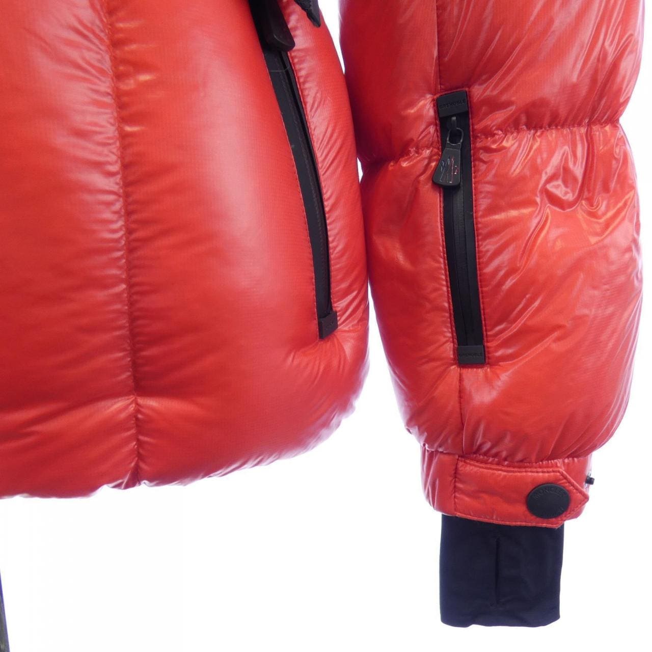 モンクレールガムブルー MONCLER GAMMEBLEU MONTJOUX ダウンジャケット