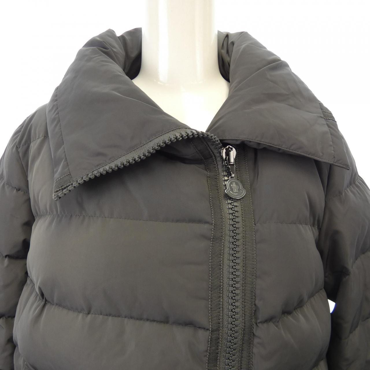 モンクレール MONCLER ダウンコート