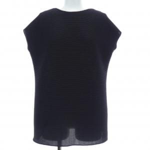 ミーイッセイミヤケ me ISSEY MIYAKE トップス