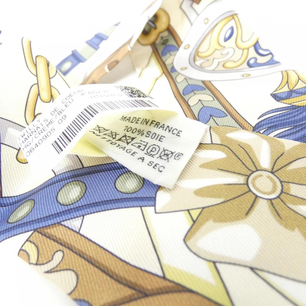 【未使用品】エルメス HARNAIS DE COEUR ツイリー 064090S スカーフ
