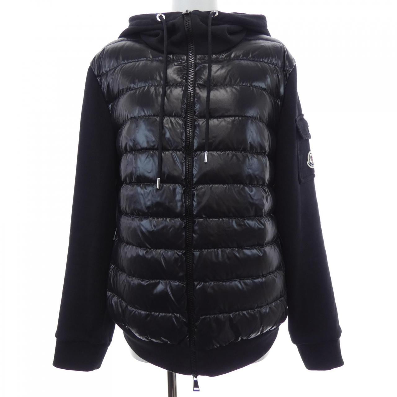 モンクレール MONCLER 20938G00028 ダウンジャケット