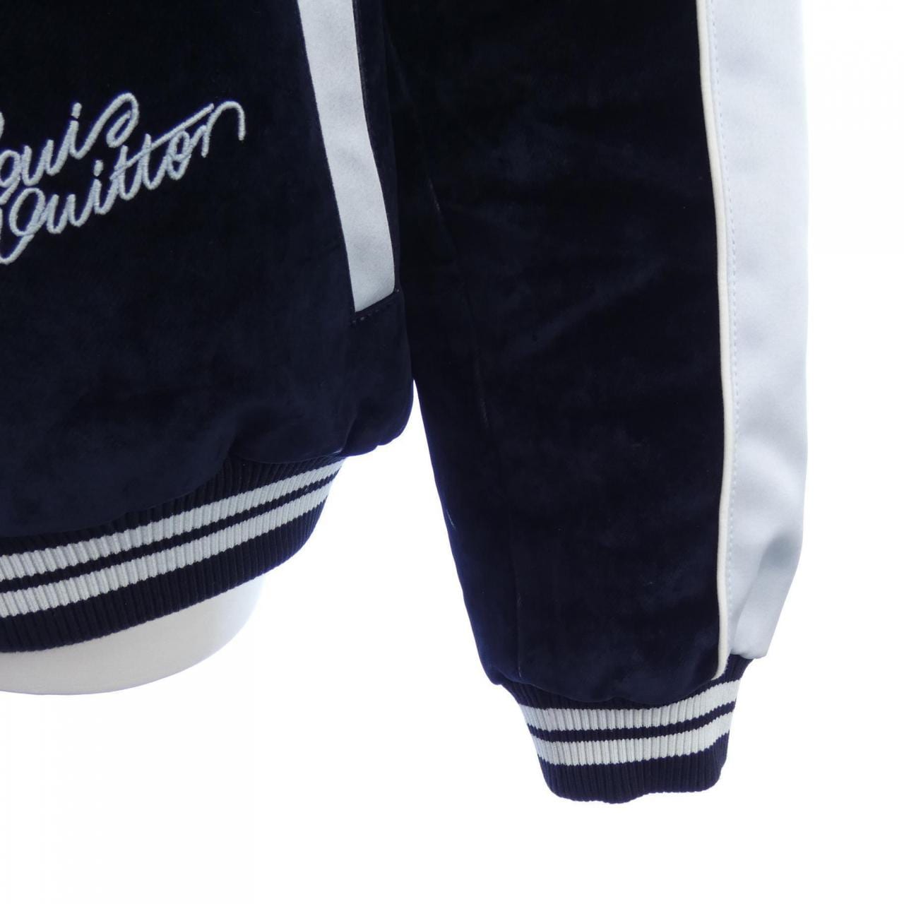 ルイヴィトン LOUIS VUITTON HSA11EJEE ブルゾン