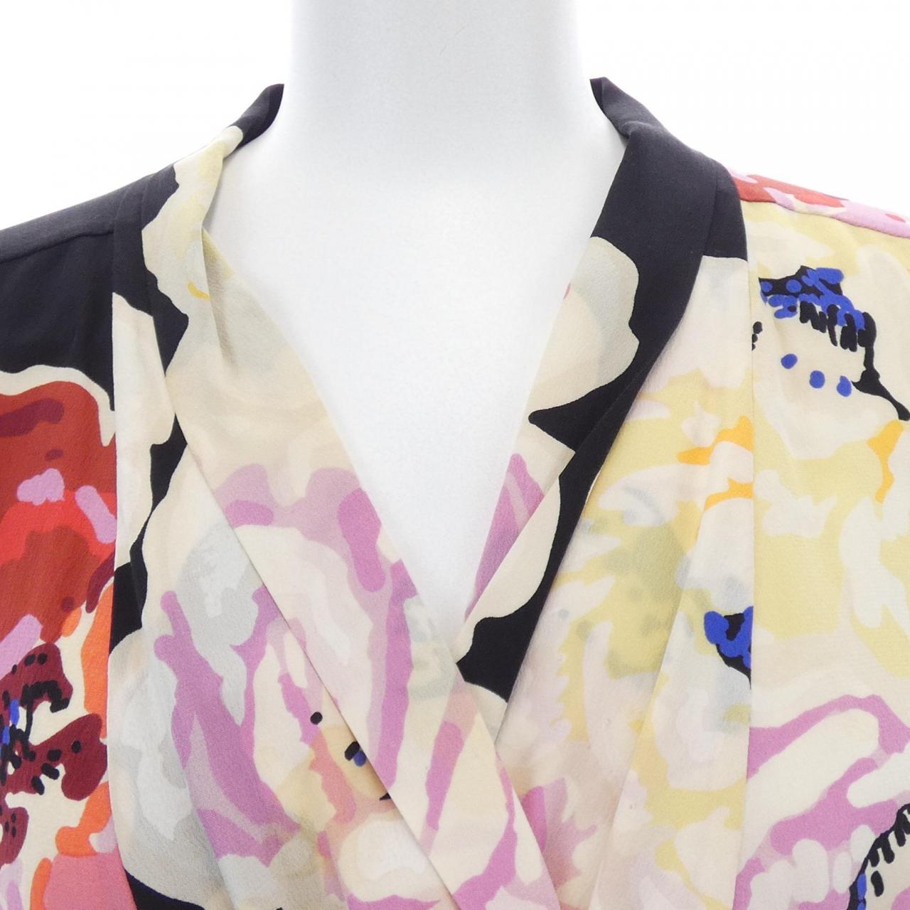 シャネル CHANEL P41004V29700 トップス