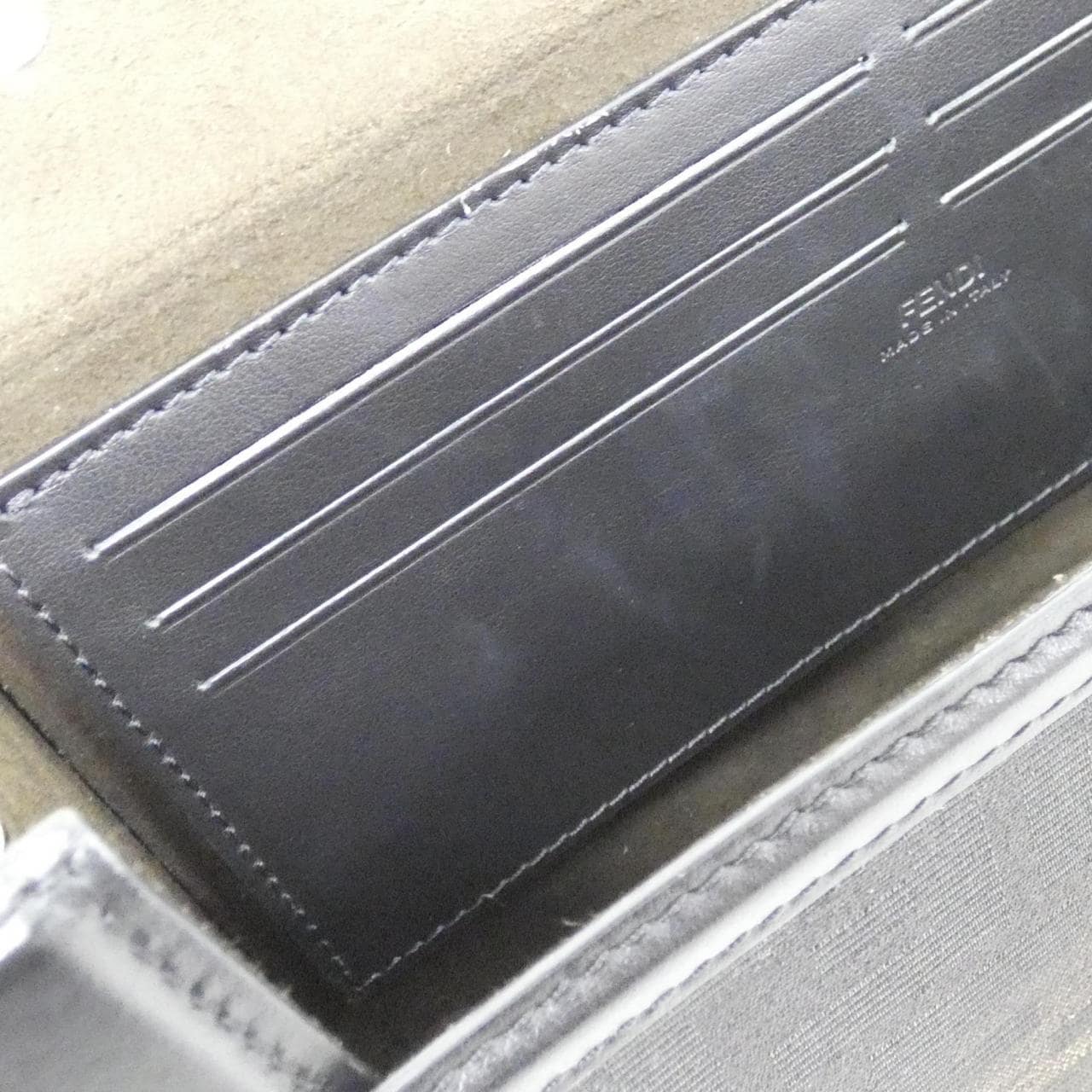 フェンディ バゲット ソフト トランク 7VA565 APD8 バッグ