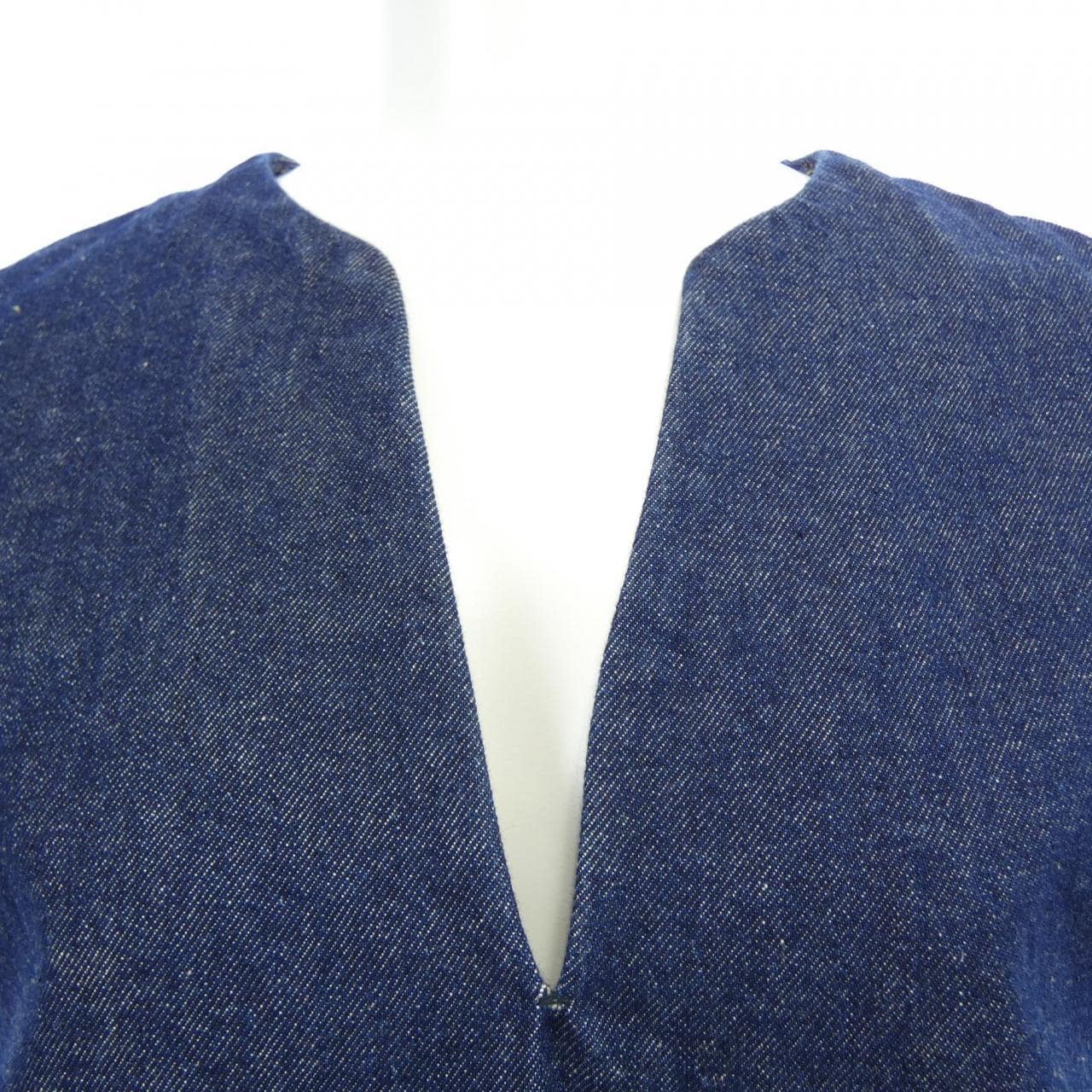 イウエンマトフ AEWEN MATOPH ベスト