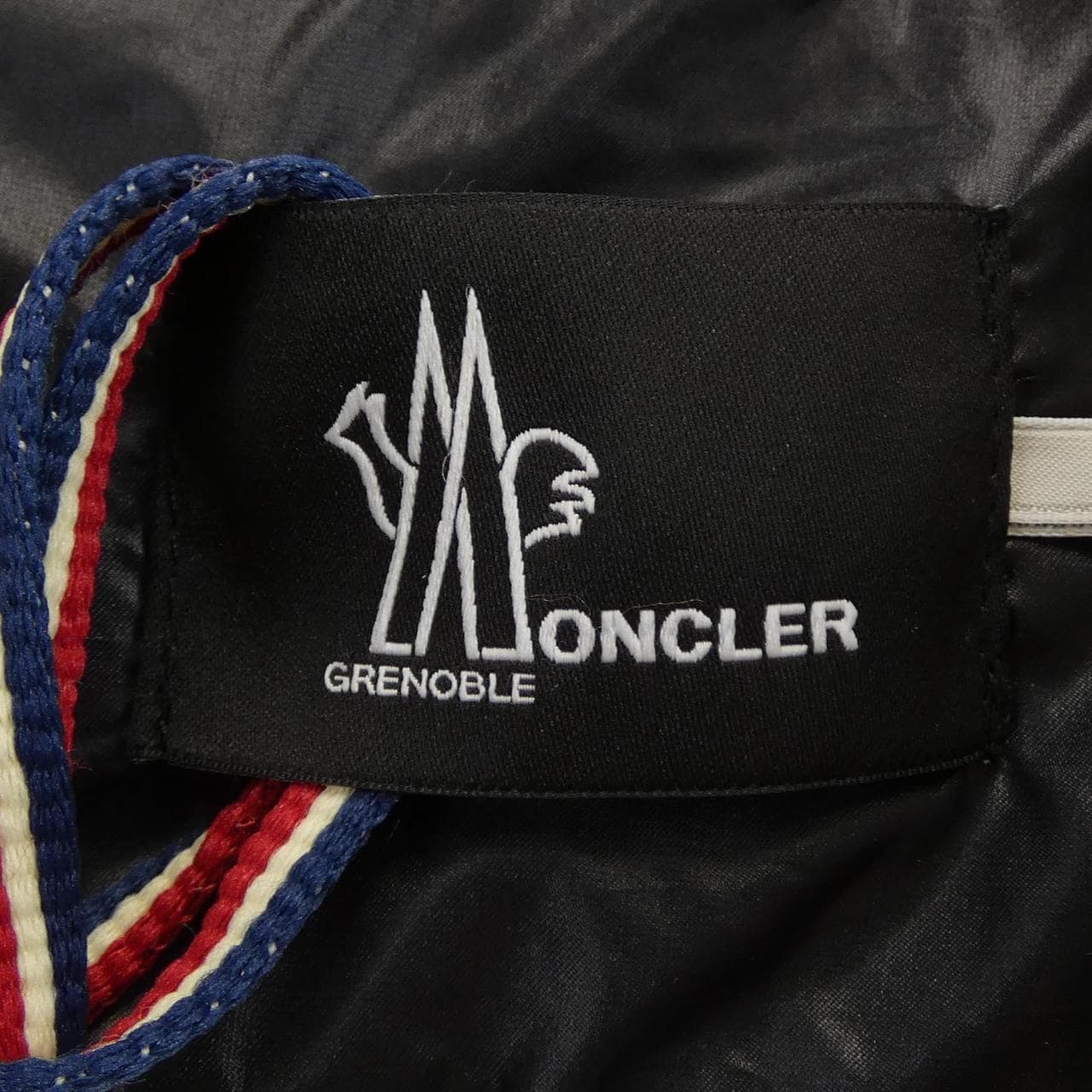 モンクレールグルノーブル MONCLER GRENOBLE 20988G00004 ダウンジャケット