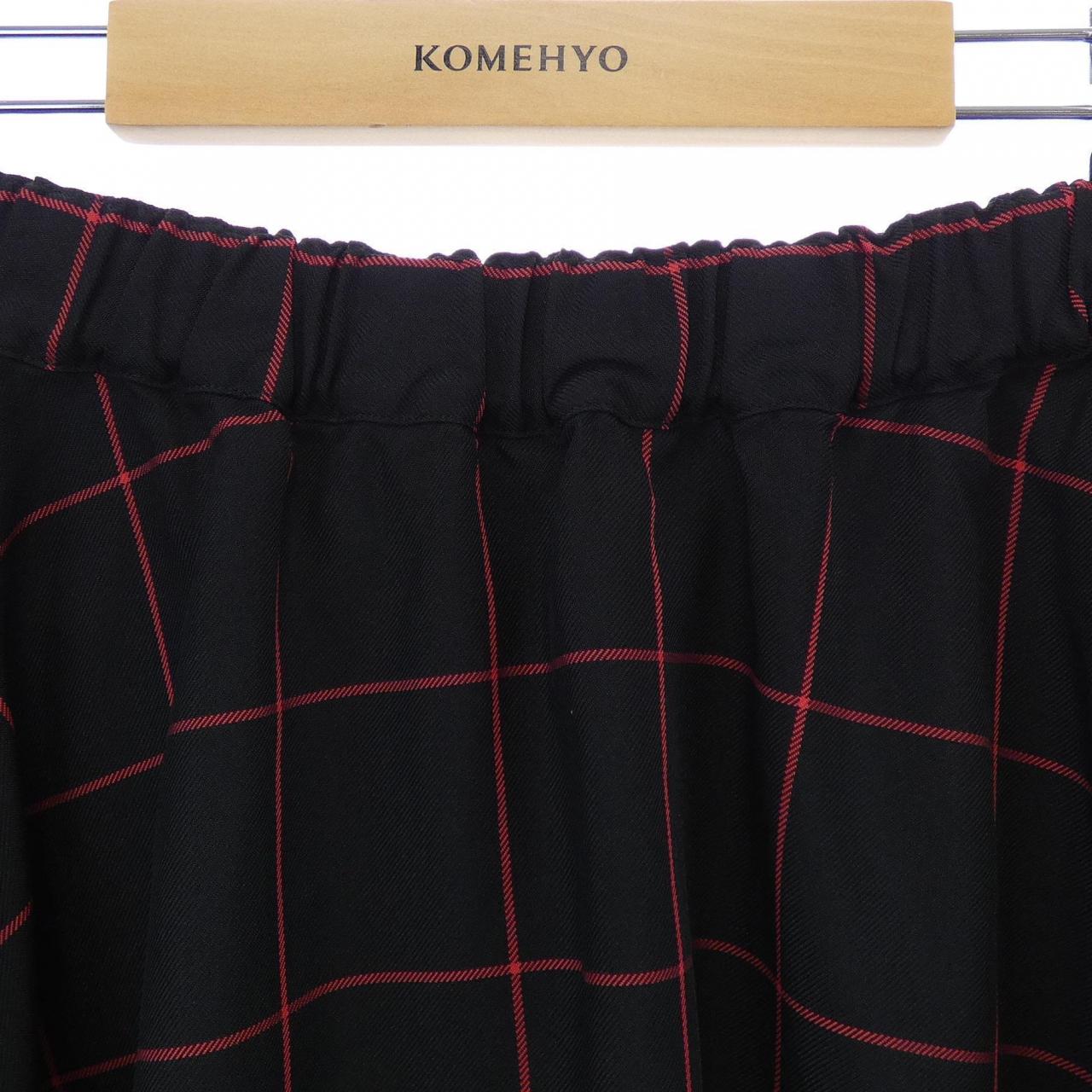 ブラックコムデギャルソン BLACK COMME des GARCONS 1L-S001 スカート