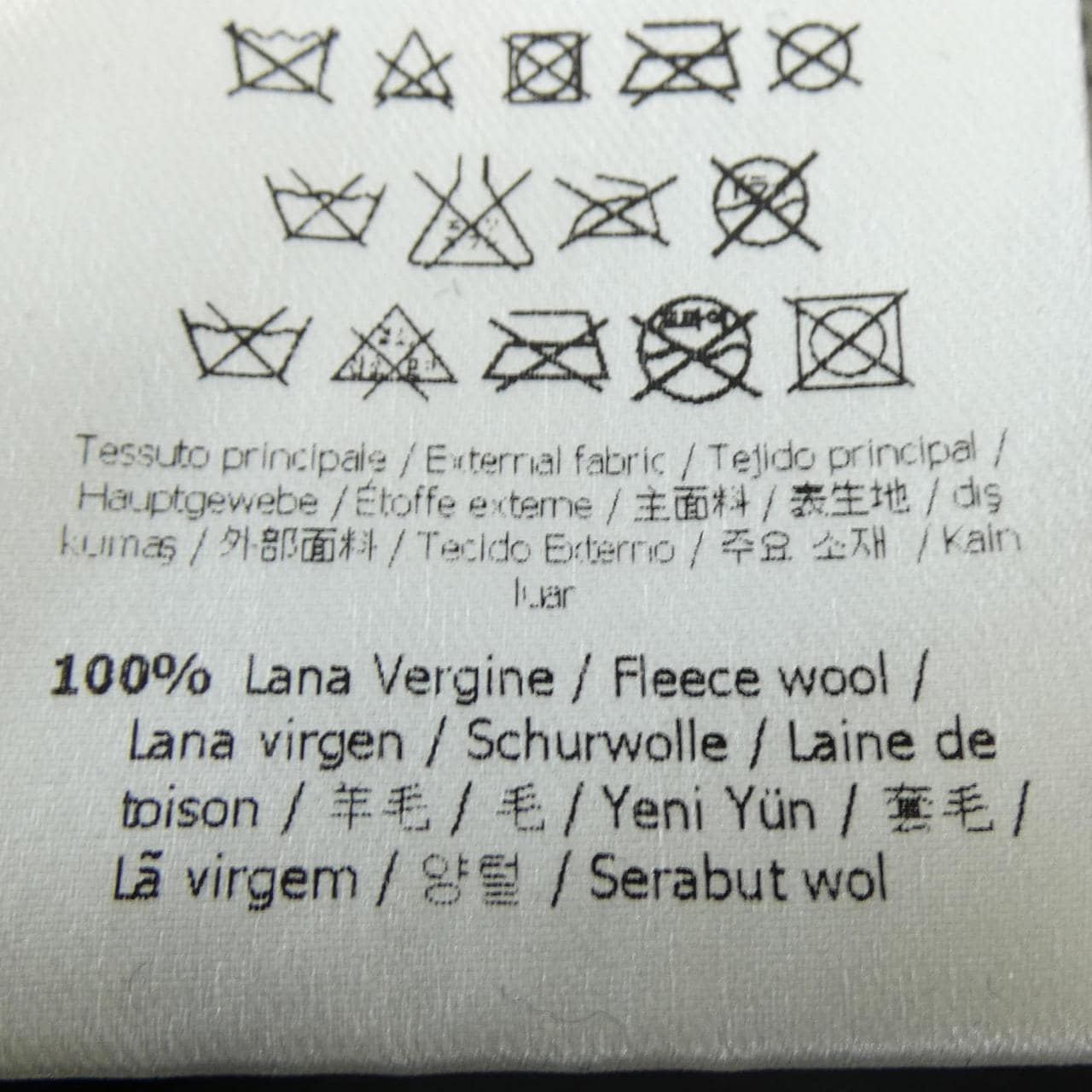 FENDI狐狸毛口袋大衣 FF7818 W1D